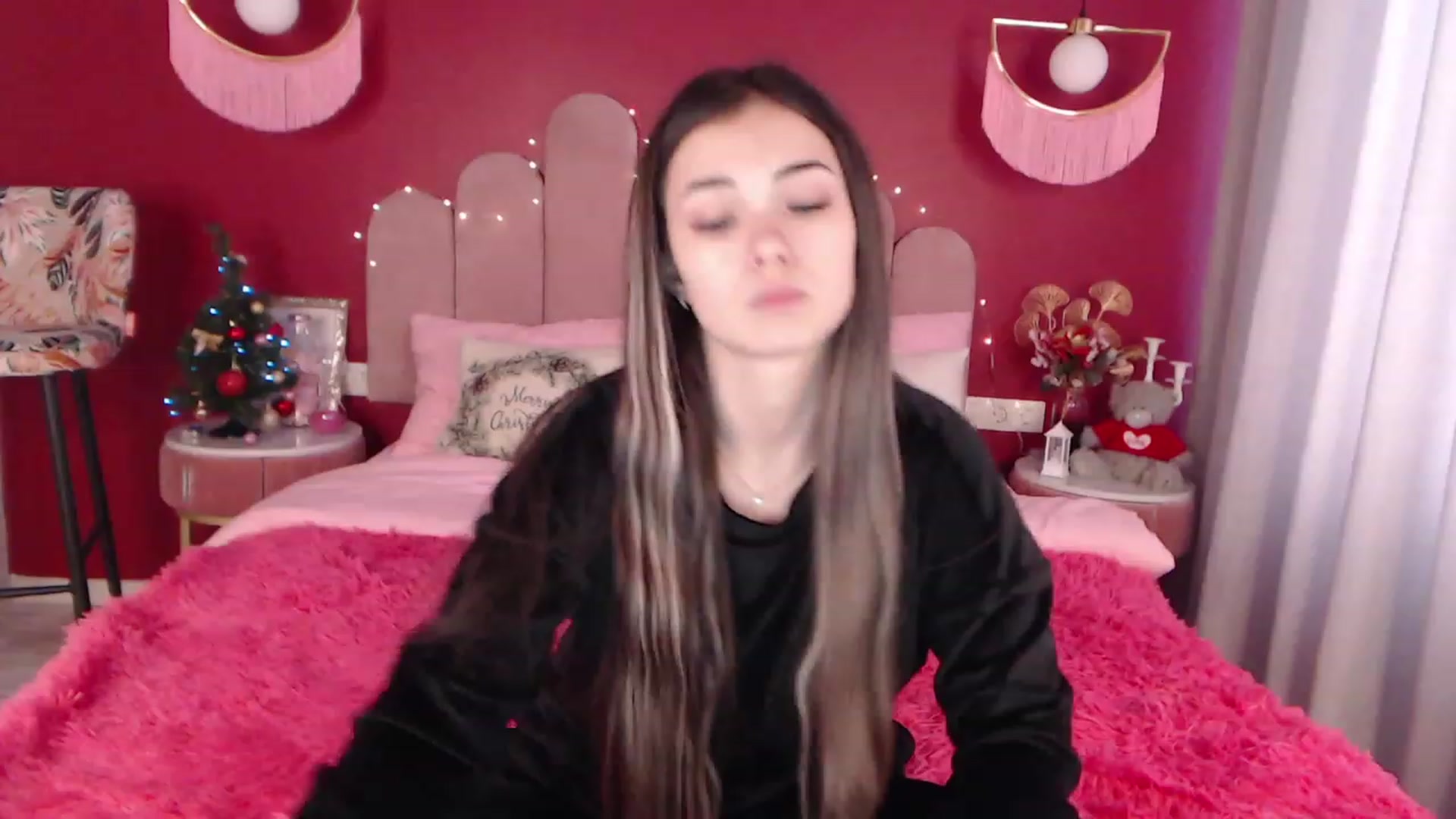 Gallery image thumbnail from AmeliaMFC's myfreecams stream on, 12/29/2022, 13:04 image 2 of 20