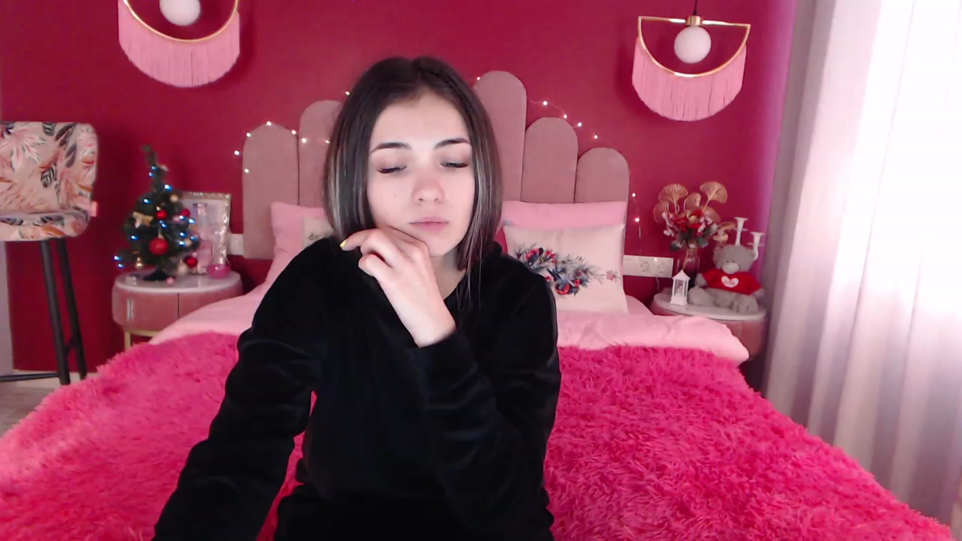 Gallery image thumbnail from AmeliaMFC's myfreecams stream on, 12/29/2022, 13:04 image 8 of 20
