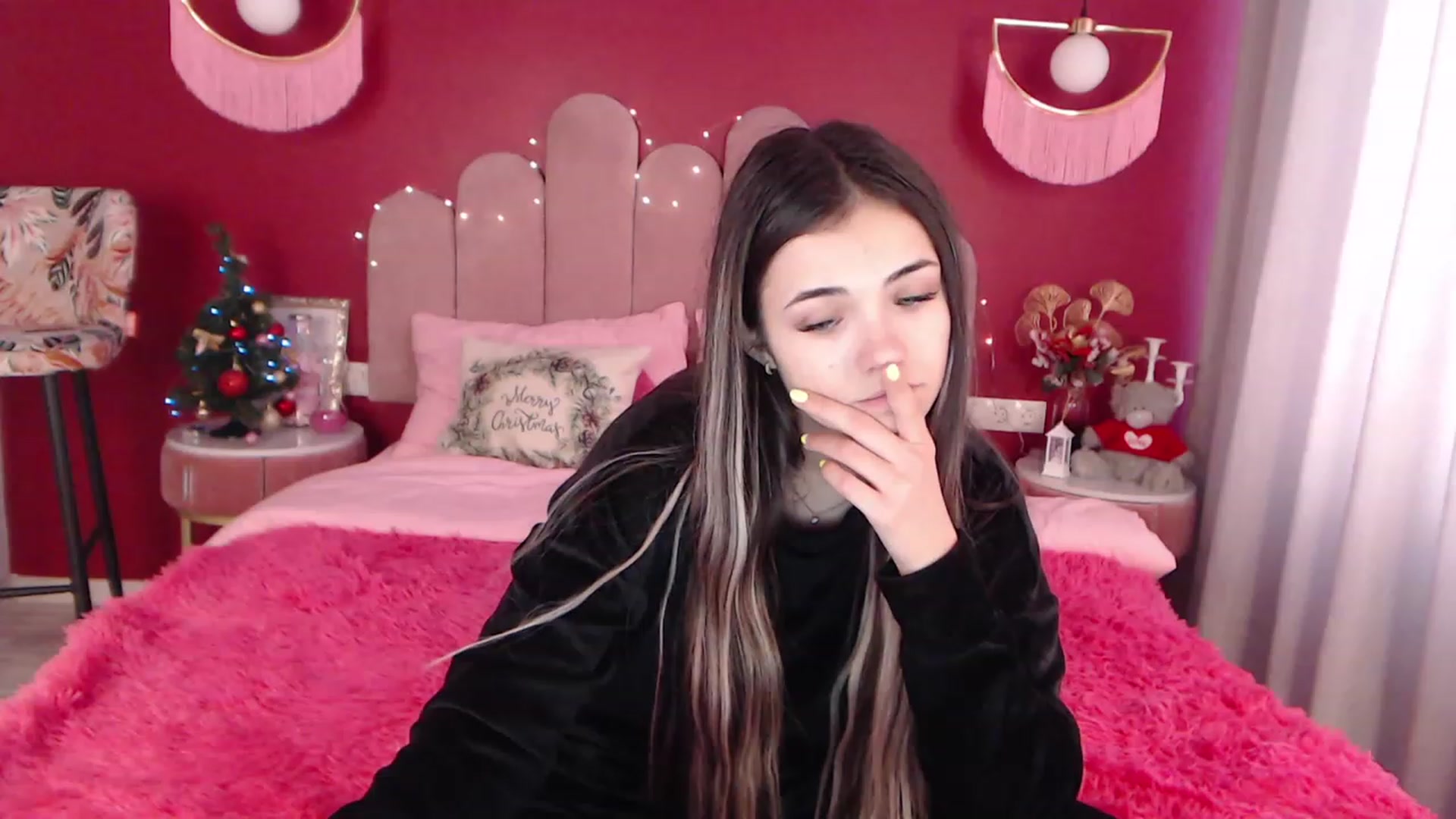 Gallery image thumbnail from AmeliaMFC's myfreecams stream on, 12/29/2022, 13:04 image 1 of 20