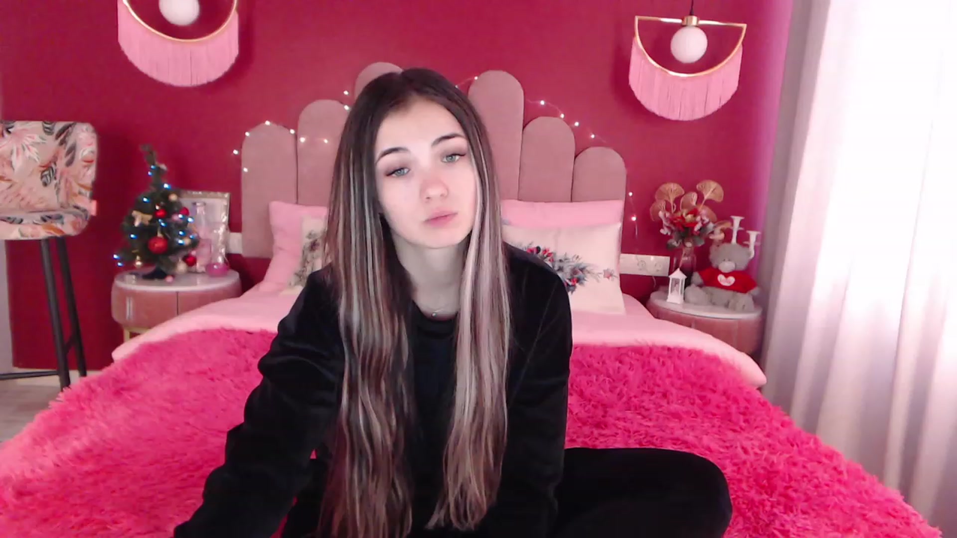 Gallery image thumbnail from AmeliaMFC's myfreecams stream on, 12/29/2022, 13:04 image 12 of 20