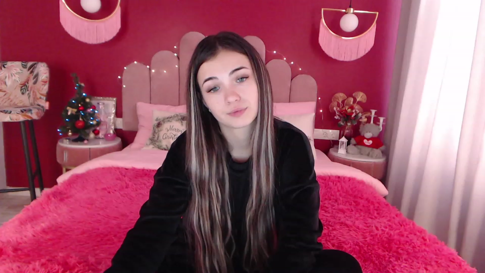 Gallery image thumbnail from AmeliaMFC's myfreecams stream on, 12/29/2022, 13:04 image 18 of 20