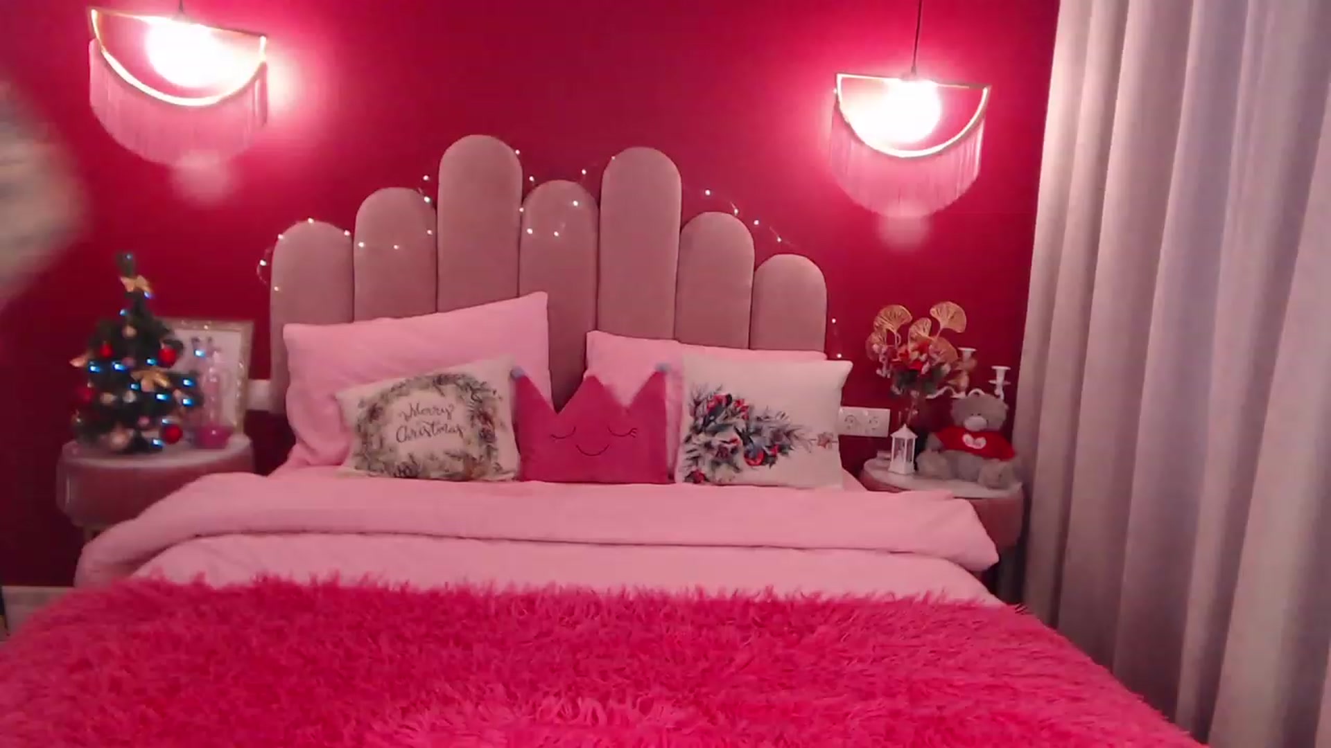 Gallery image thumbnail from AmeliaMFC's myfreecams stream on, 01/16/2023, 13:28 image 17 of 20