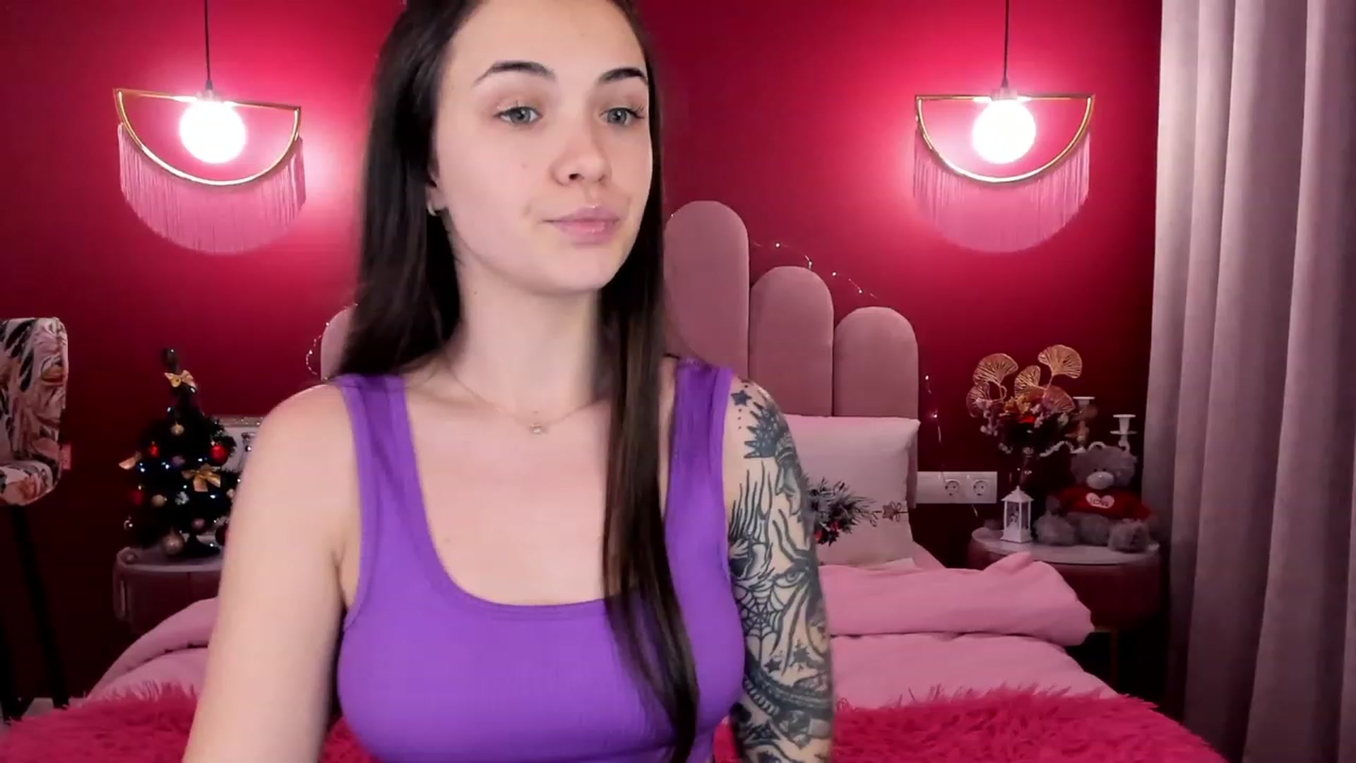Gallery image thumbnail from AmeliaMFC's myfreecams stream on, 01/18/2023, 19:00 image 18 of 20