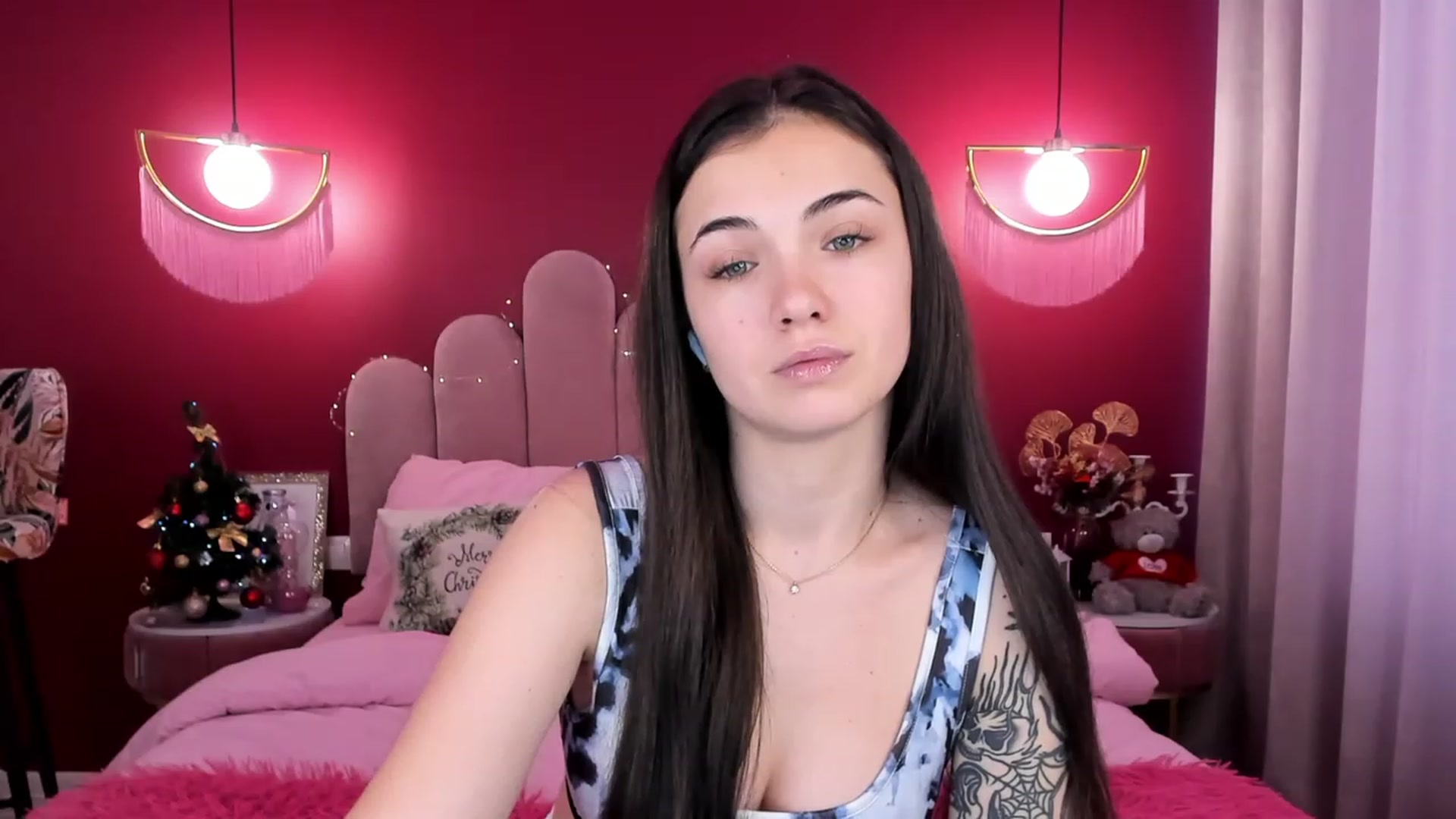 Gallery image thumbnail from AmeliaMFC's myfreecams stream on, 01/19/2023, 09:32 image 15 of 20