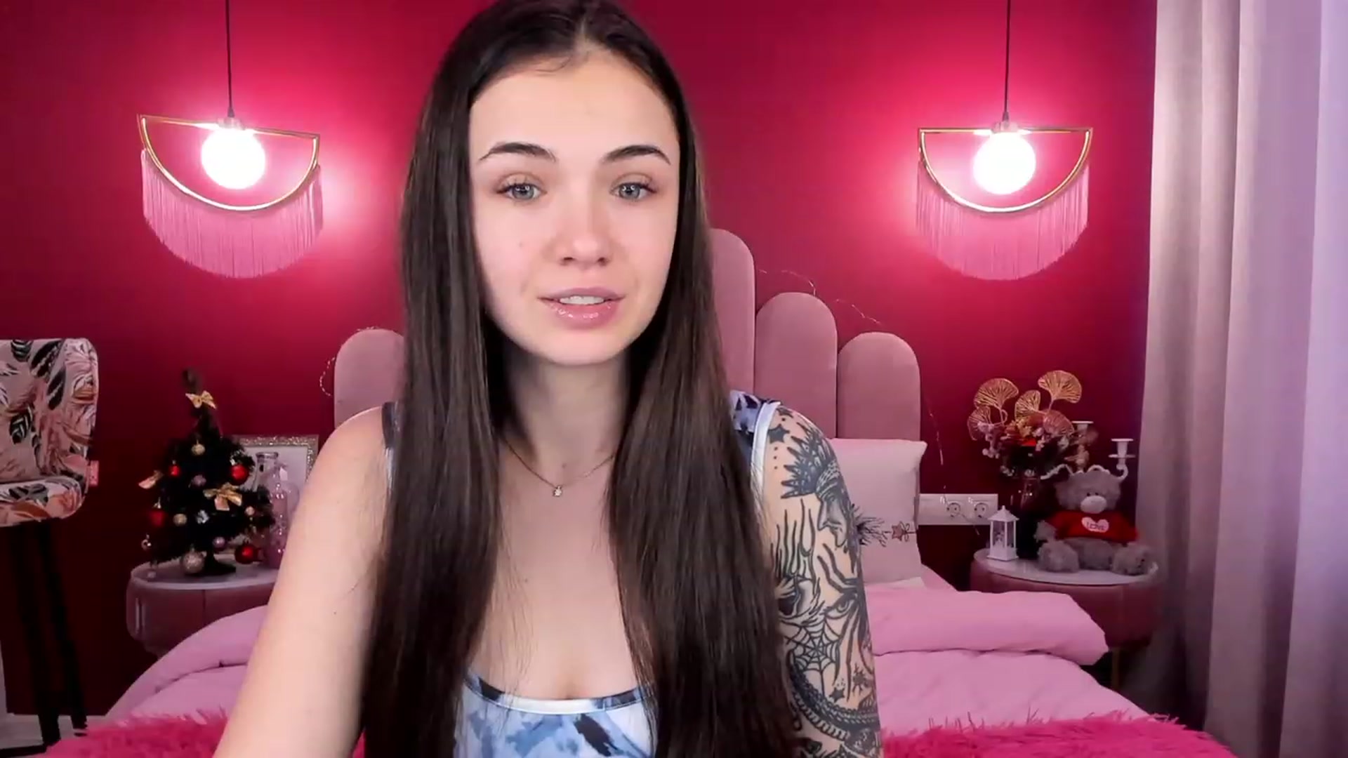 Gallery image thumbnail from AmeliaMFC's myfreecams stream on, 01/19/2023, 09:32 image 8 of 20