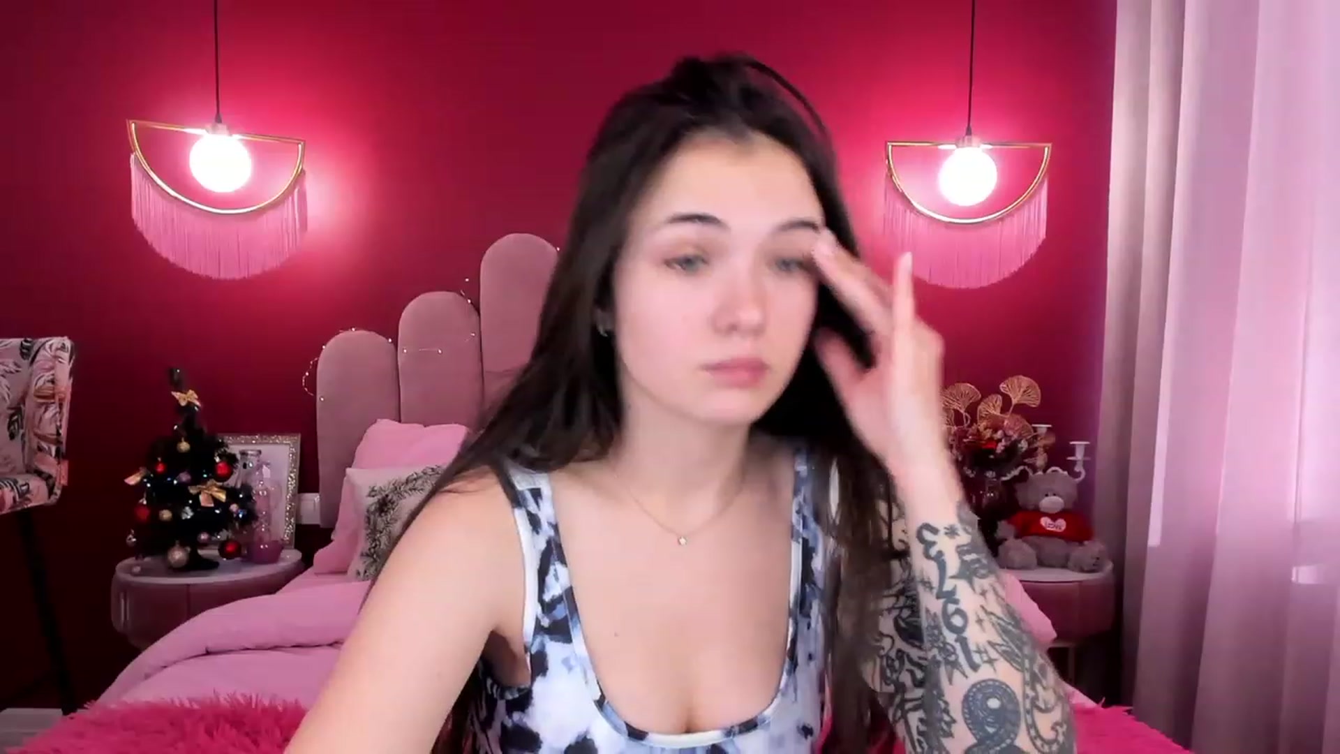 Gallery image thumbnail from AmeliaMFC's myfreecams stream on, 01/19/2023, 12:36 image 20 of 20