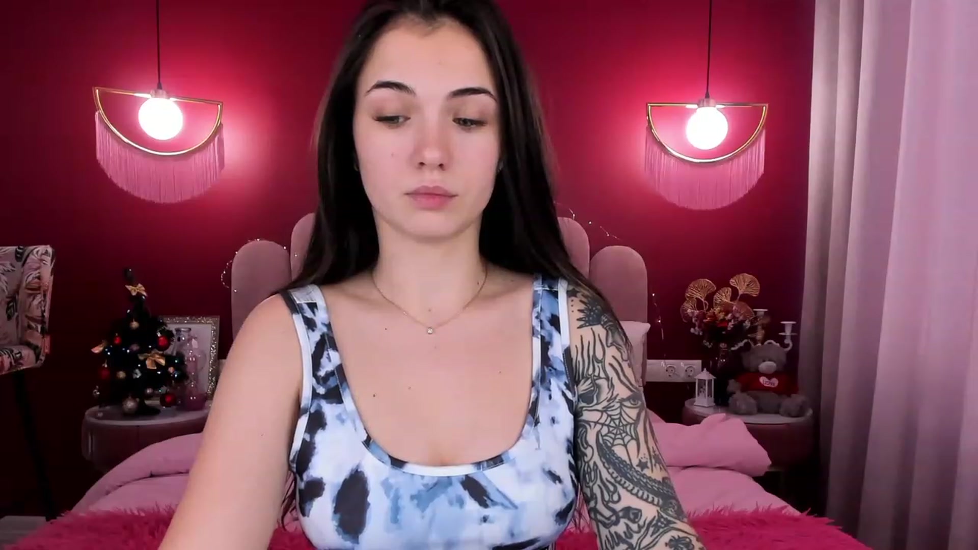 Gallery image thumbnail from AmeliaMFC's myfreecams stream on, 01/19/2023, 13:01 image 14 of 20