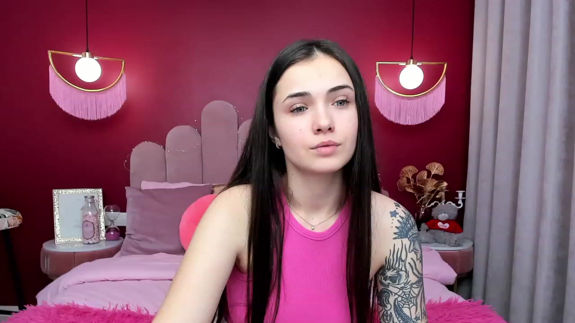 Gallery image thumbnail from AmeliaMFC's myfreecams stream on, 01/20/2023, 13:43 image 14 of 20