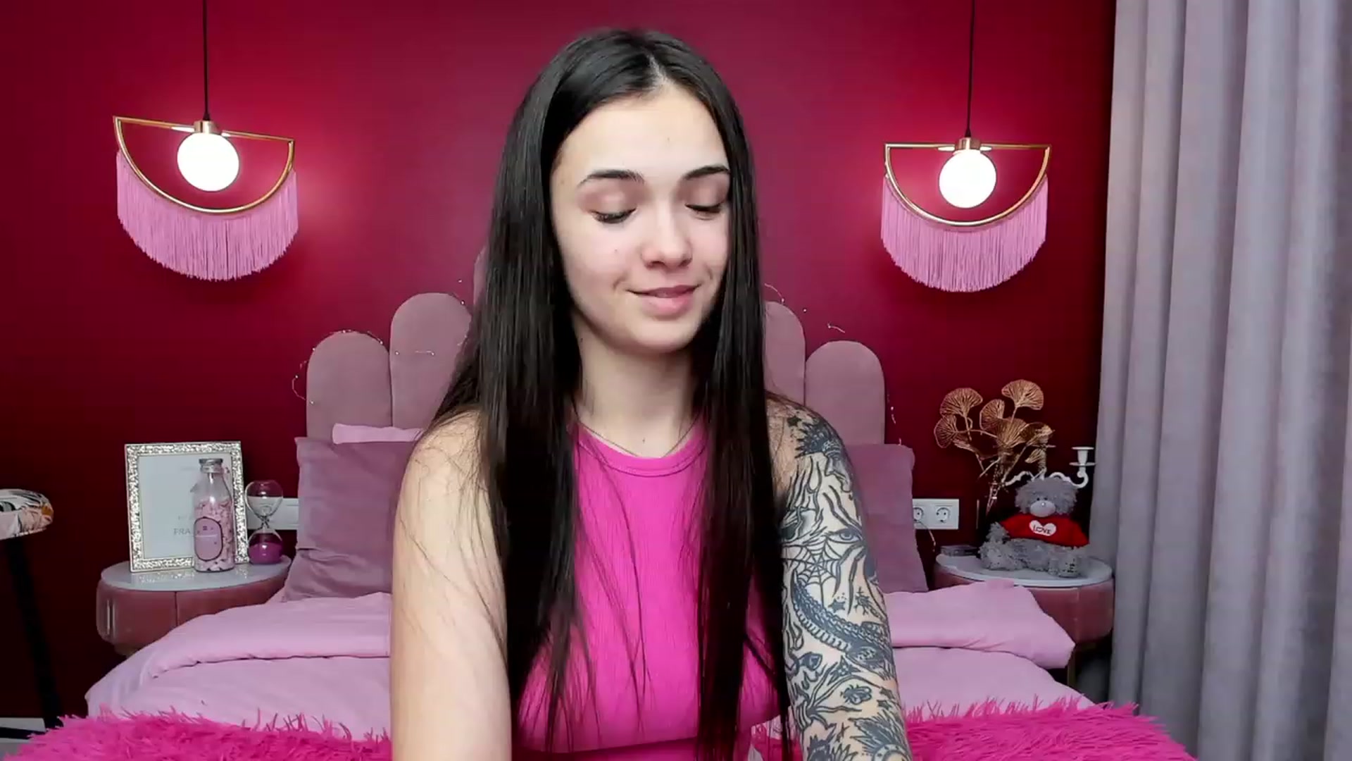 Gallery image thumbnail from AmeliaMFC's myfreecams stream on, 01/20/2023, 13:43 image 13 of 20