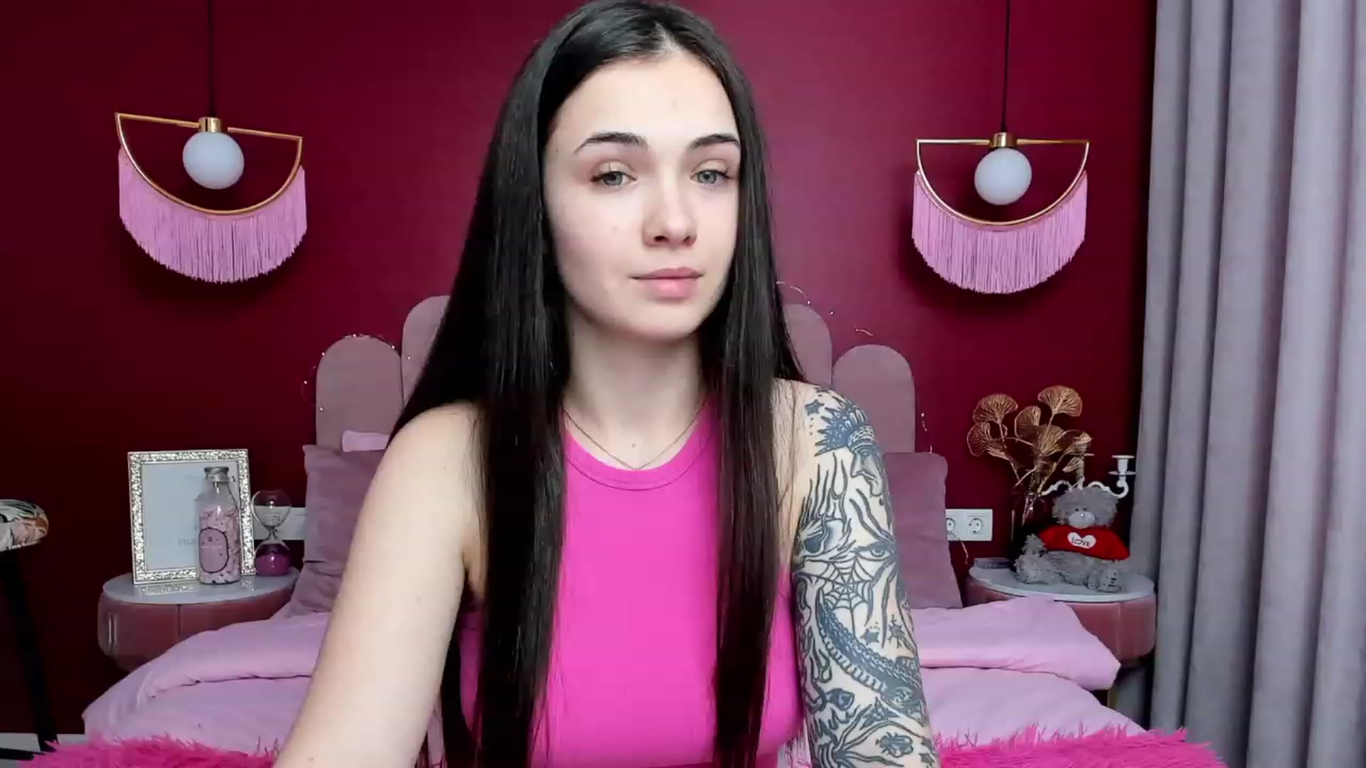 Gallery image thumbnail from AmeliaMFC's myfreecams stream on, 01/20/2023, 13:43 image 6 of 20