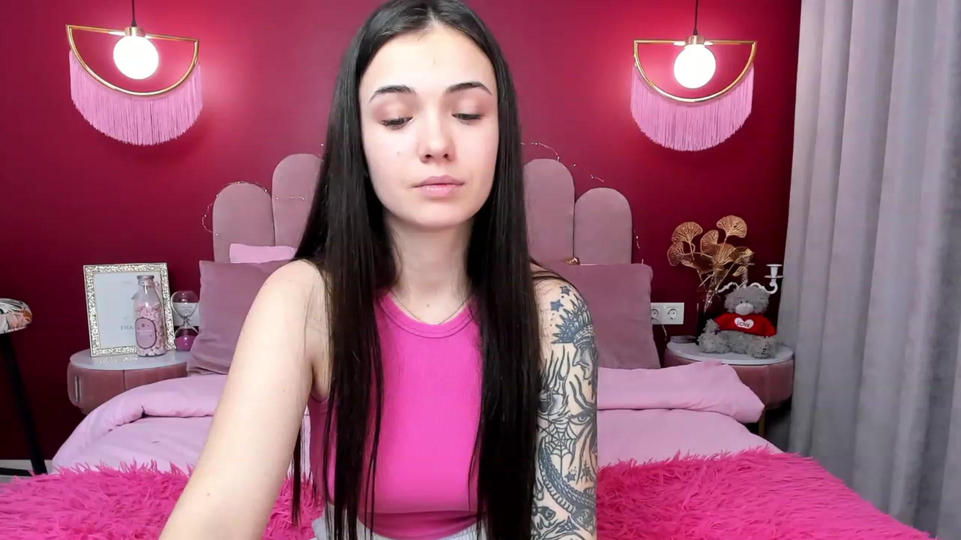 Gallery image thumbnail from AmeliaMFC's myfreecams stream on, 01/20/2023, 16:34 image 14 of 20