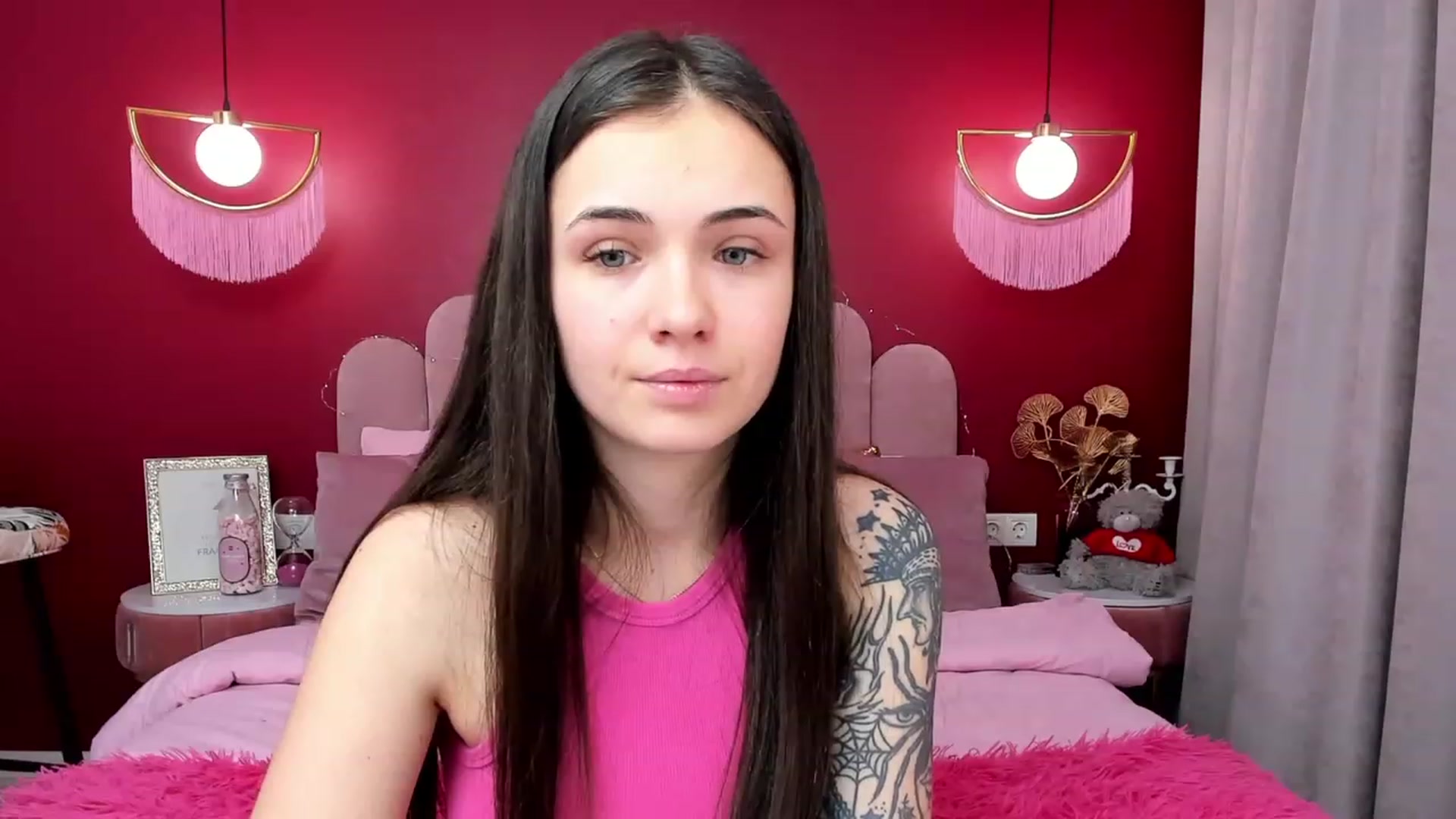 Gallery image thumbnail from AmeliaMFC's myfreecams stream on, 01/20/2023, 19:33 image 5 of 20