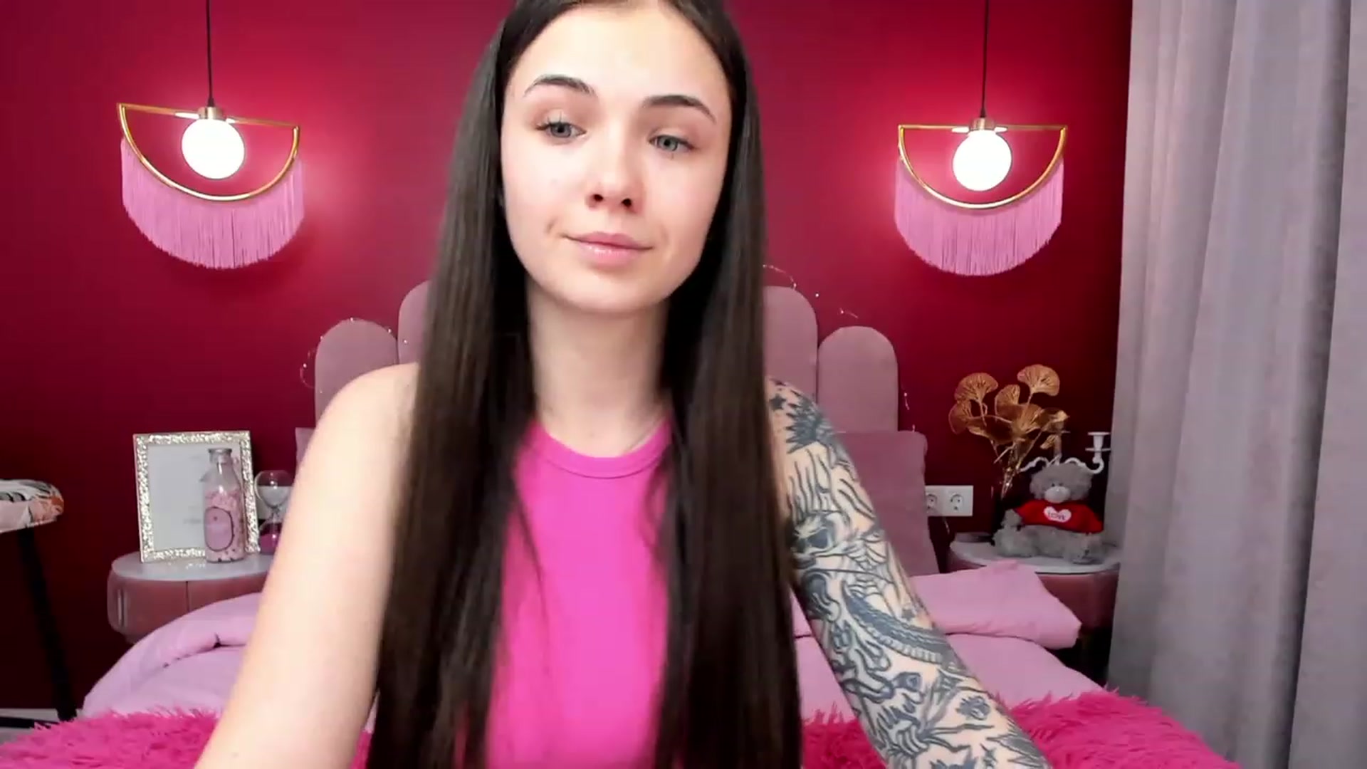Gallery image thumbnail from AmeliaMFC's myfreecams stream on, 01/20/2023, 19:33 image 16 of 20