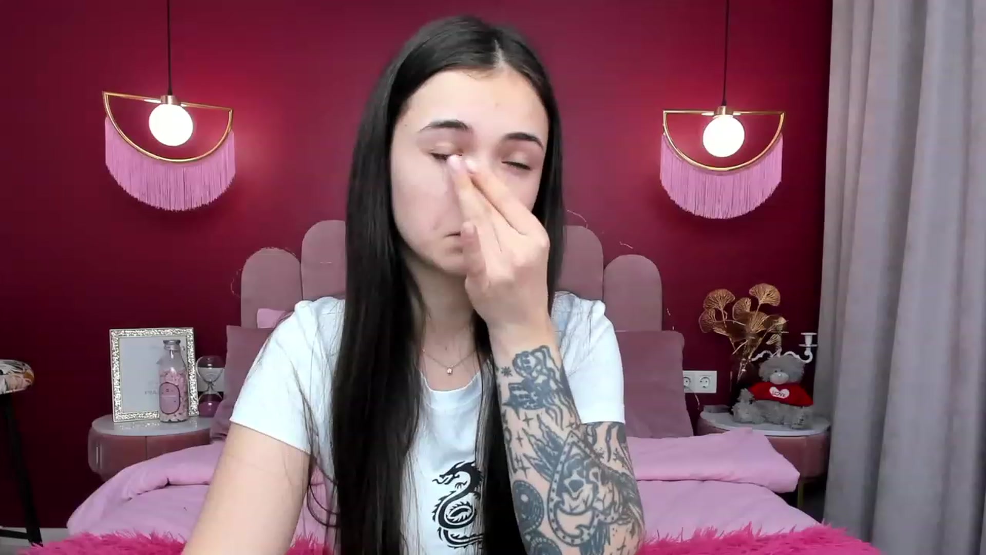 Gallery image thumbnail from AmeliaMFC's myfreecams stream on, 01/22/2023, 07:54 image 6 of 20