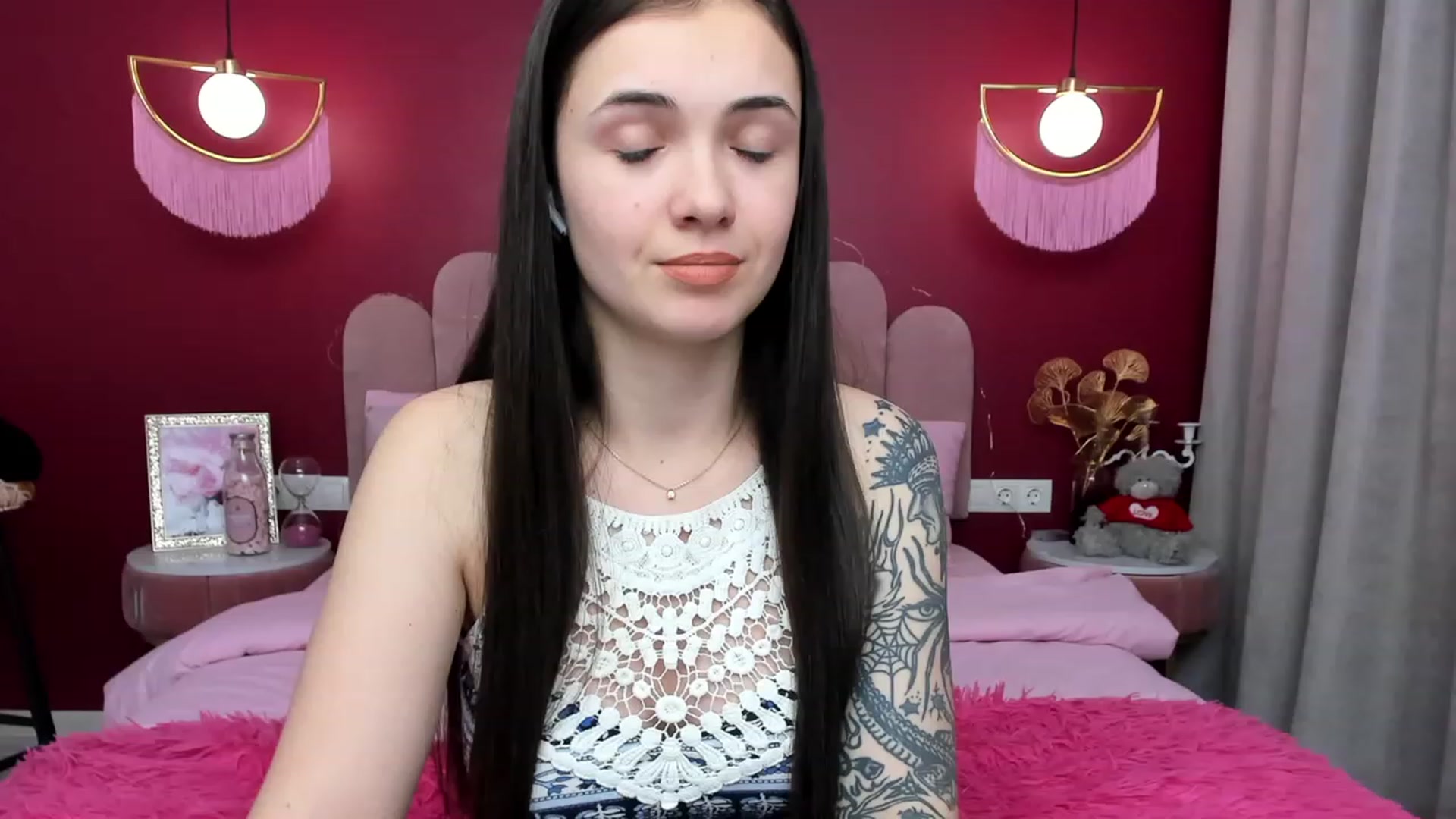 Gallery image thumbnail from AmeliaMFC's myfreecams stream on, 01/25/2023, 16:51 image 16 of 20