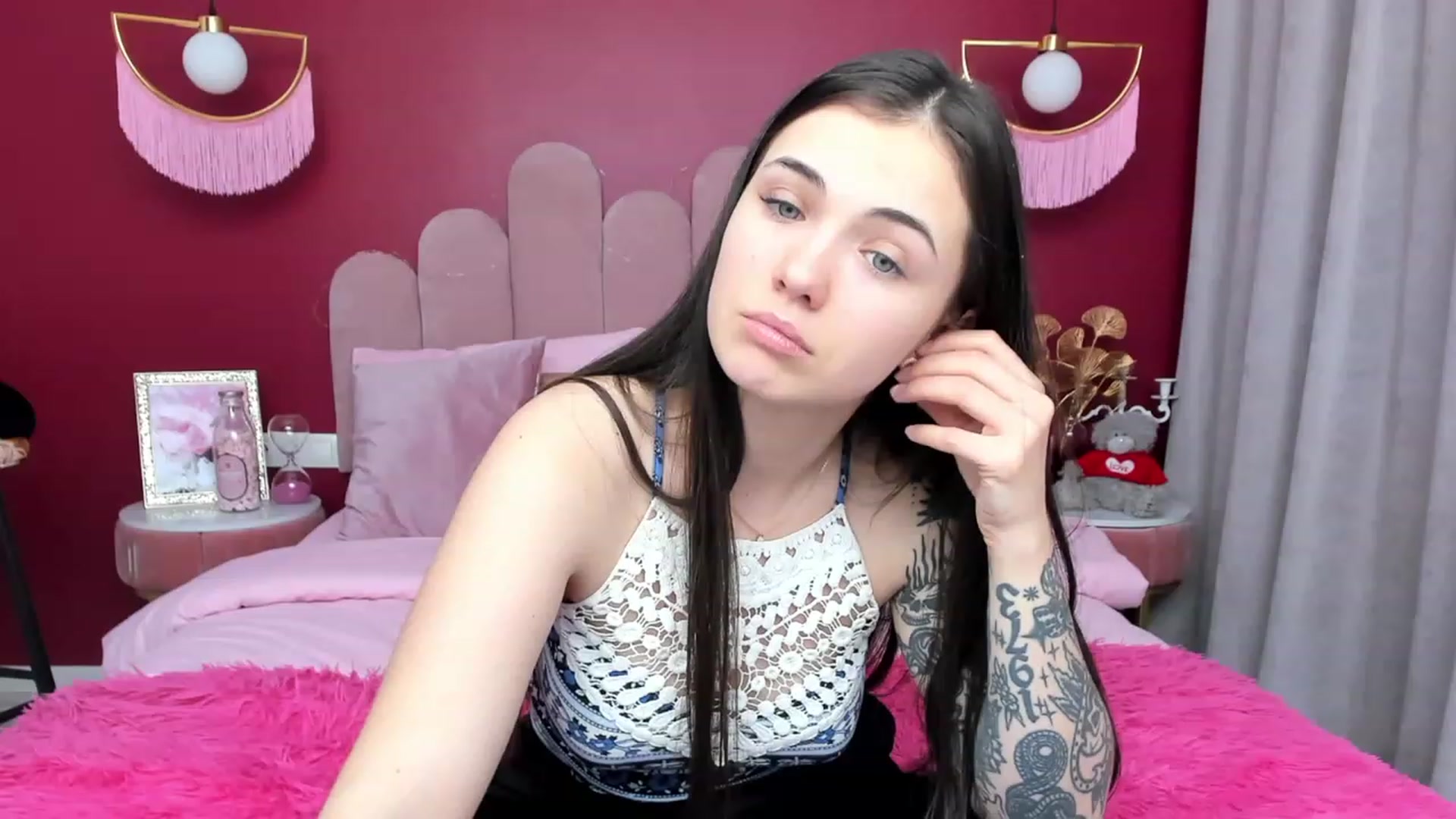 Gallery image thumbnail from AmeliaMFC's myfreecams stream on, 01/25/2023, 18:59 image 11 of 20