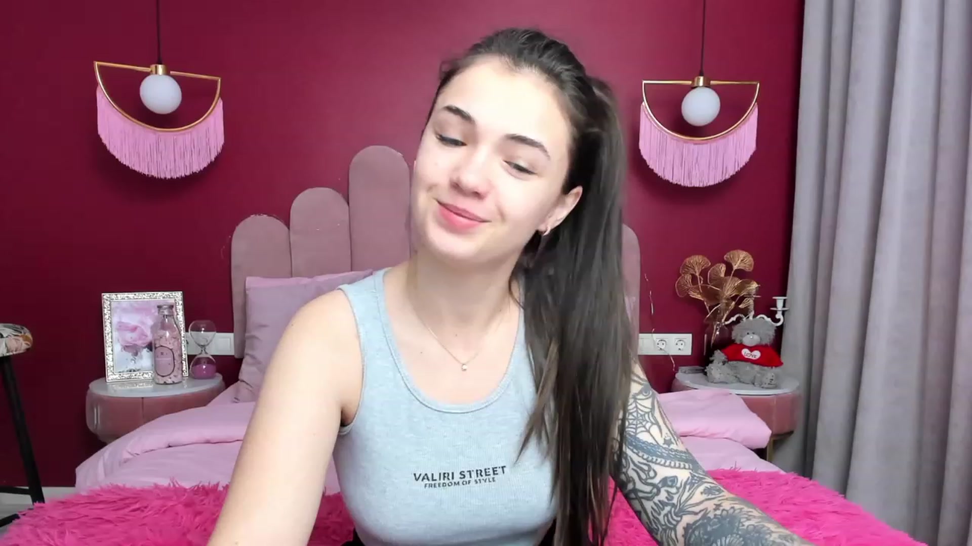 Gallery image thumbnail from AmeliaMFC's myfreecams stream on, 01/26/2023, 06:48 image 14 of 20