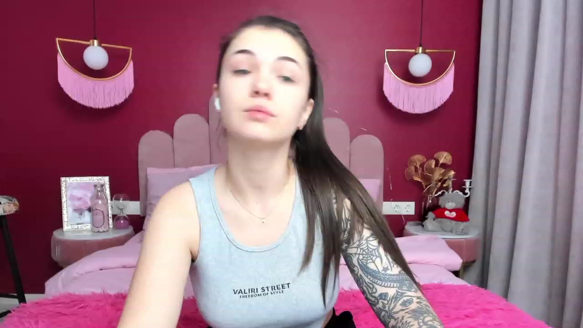 Gallery image thumbnail from AmeliaMFC's myfreecams stream on, 01/26/2023, 06:48 image 19 of 20