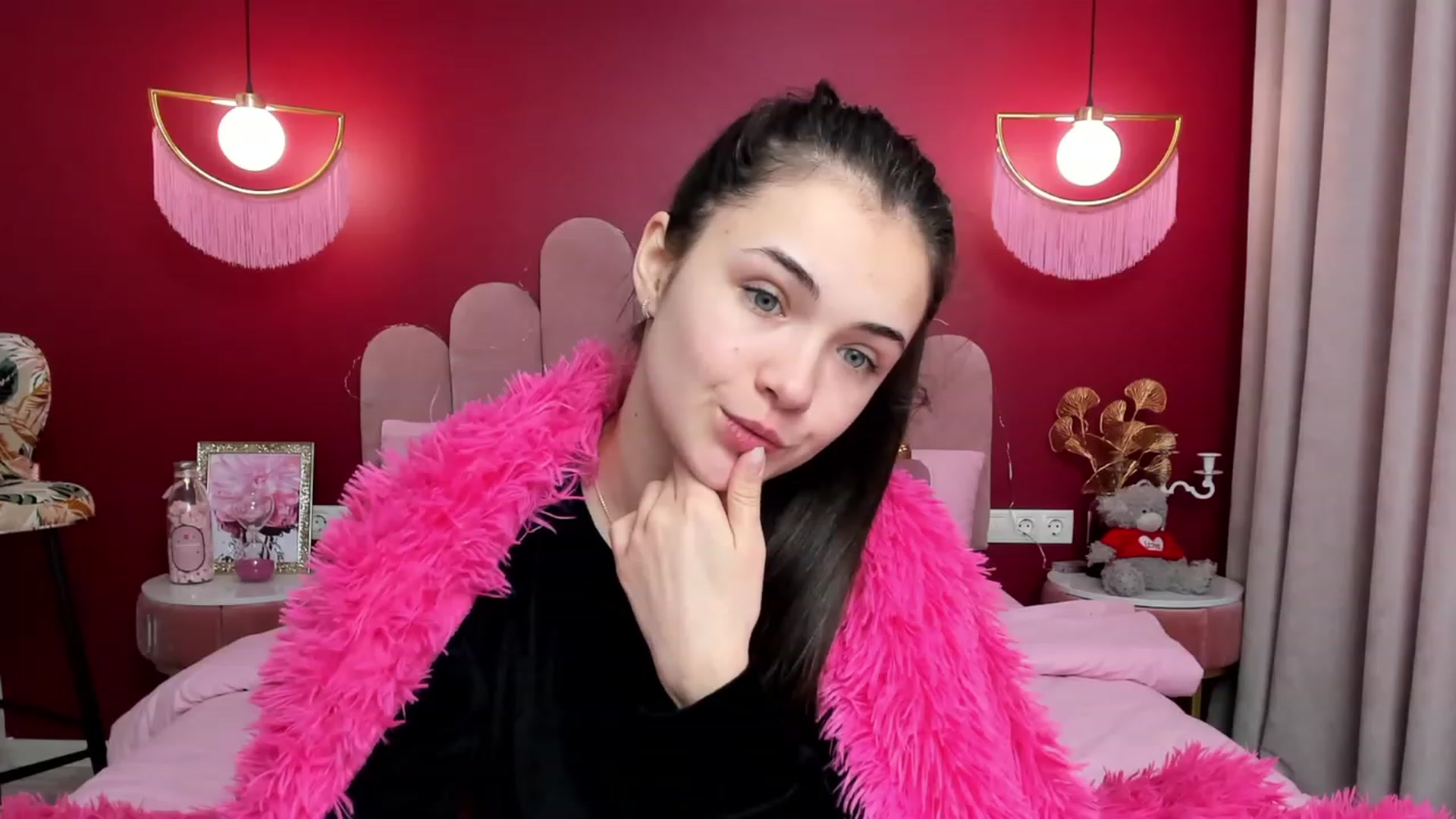 Gallery image thumbnail from AmeliaMFC's myfreecams stream on, 01/26/2023, 09:14 image 15 of 20