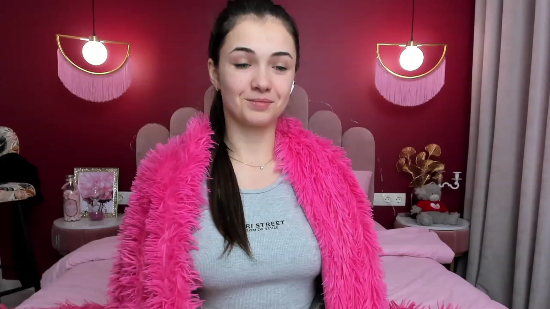 Gallery image thumbnail from AmeliaMFC's myfreecams stream on, 01/26/2023, 10:46 image 4 of 20