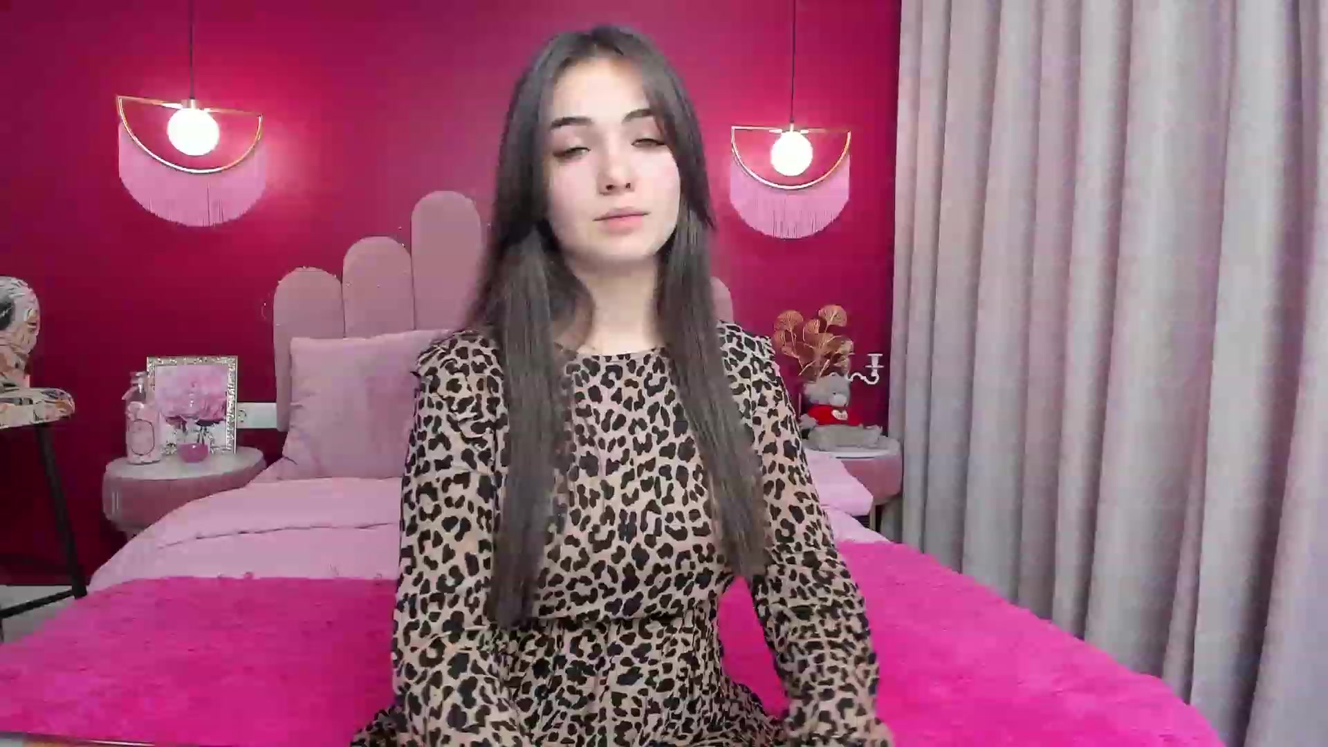 Gallery image thumbnail from AmeliaMFC's myfreecams stream on, 01/30/2023, 13:39 image 10 of 20