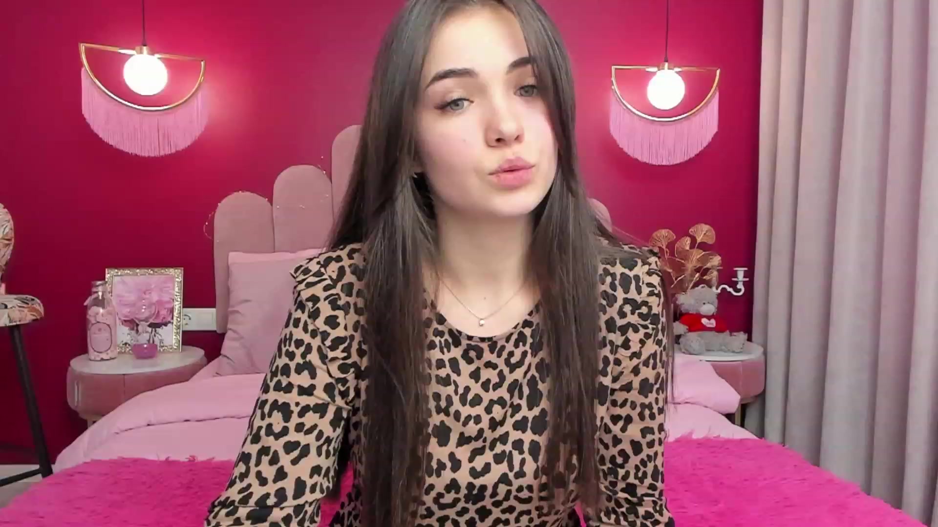 Gallery image thumbnail from AmeliaMFC's myfreecams stream on, 01/30/2023, 14:31 image 6 of 20