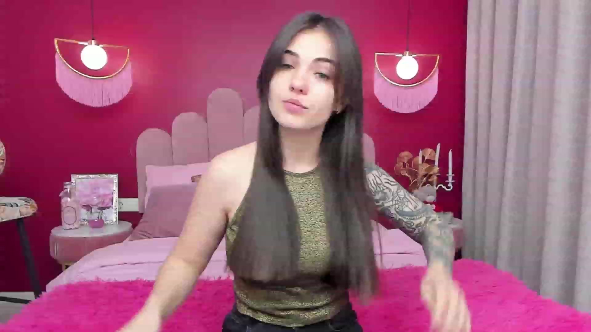Gallery image thumbnail from AmeliaMFC's myfreecams stream on, 01/31/2023, 07:01 image 3 of 20