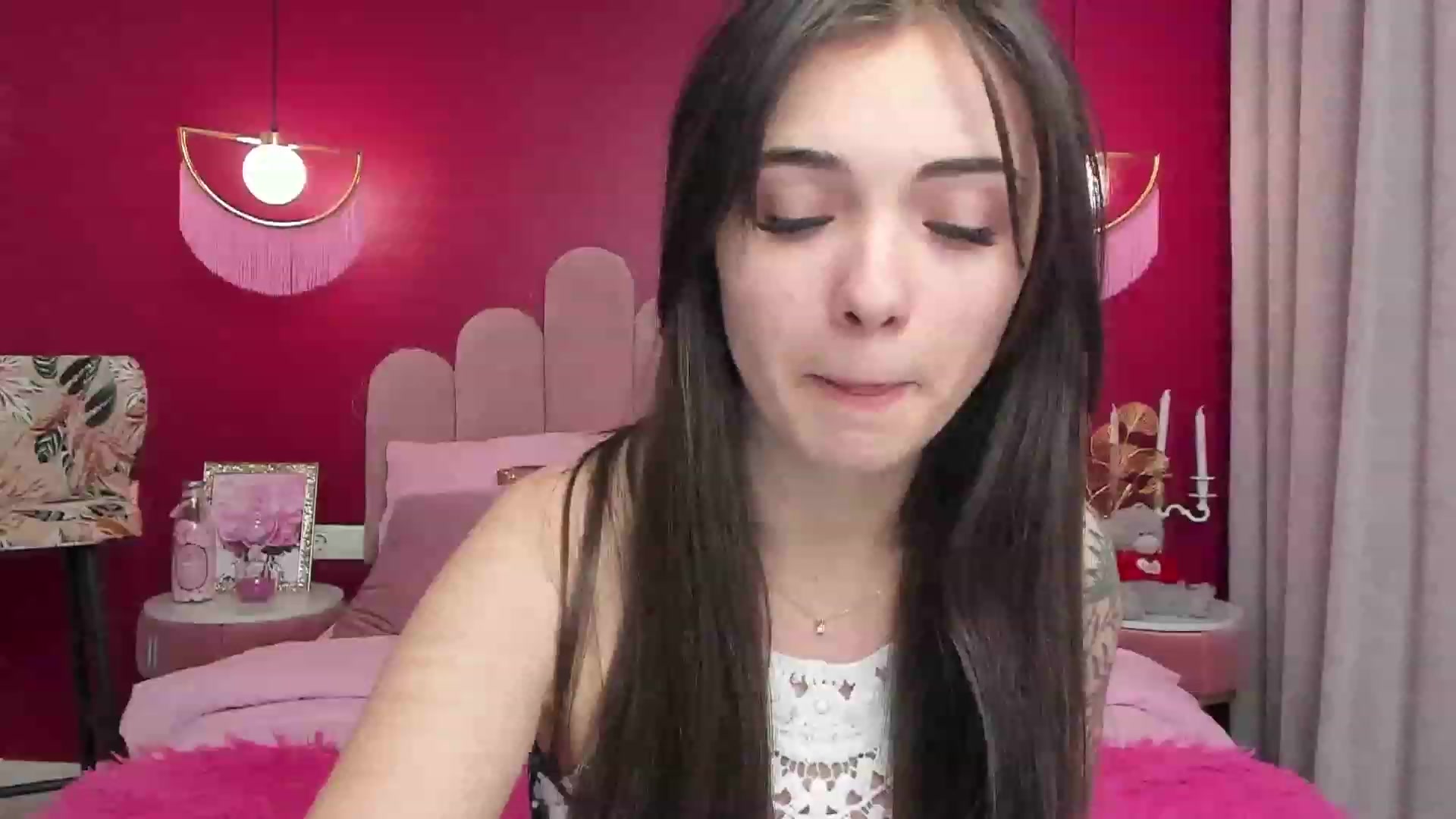 Gallery image thumbnail from AmeliaMFC's myfreecams stream on, 02/01/2023, 14:16 image 19 of 20