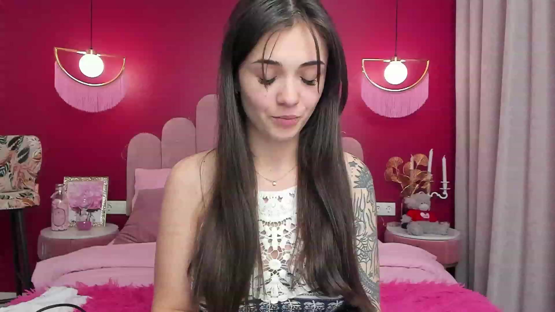 Gallery image thumbnail from AmeliaMFC's myfreecams stream on, 02/01/2023, 14:16 image 7 of 20