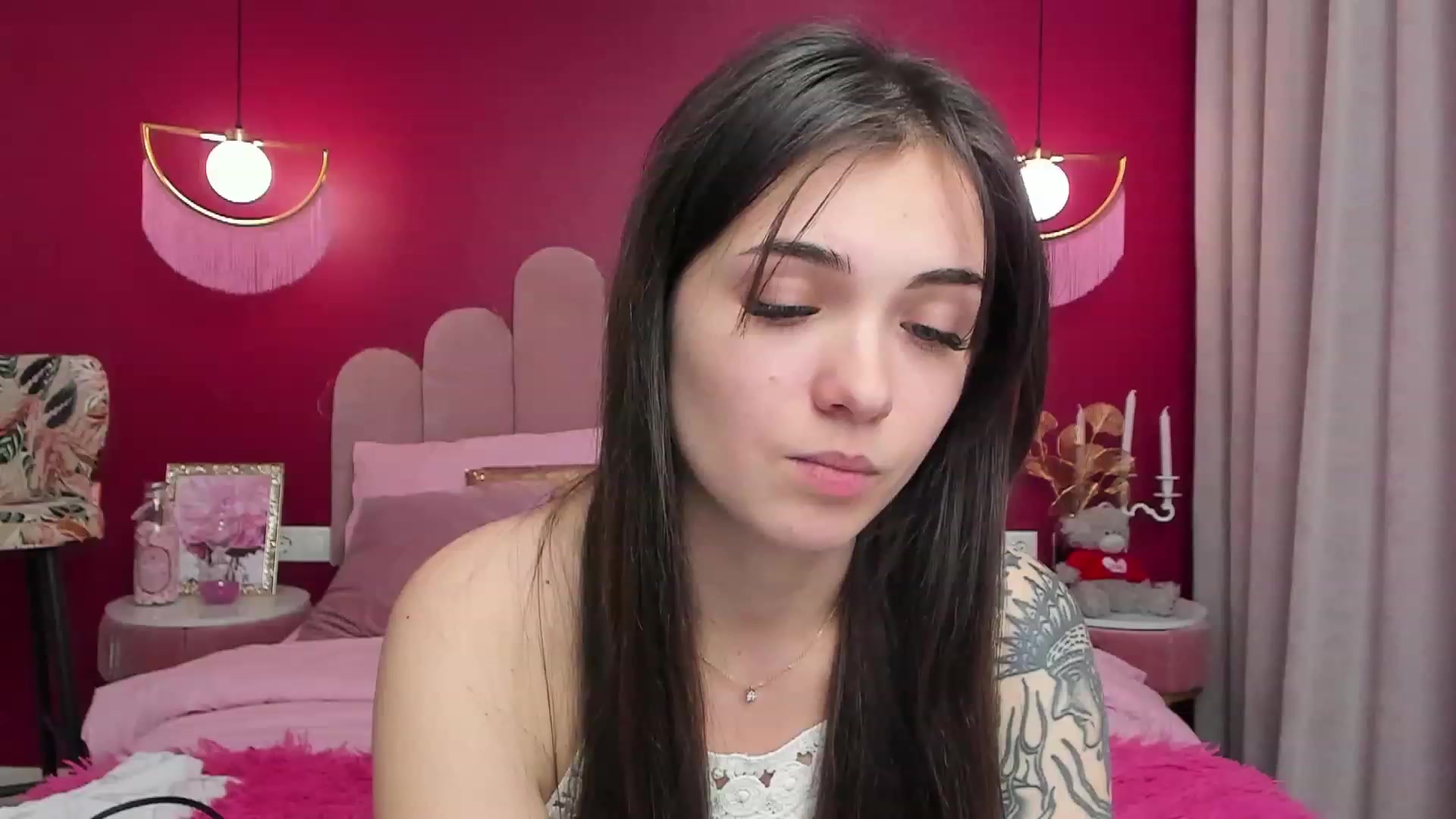 Gallery image thumbnail from AmeliaMFC's myfreecams stream on, 02/01/2023, 14:16 image 6 of 20