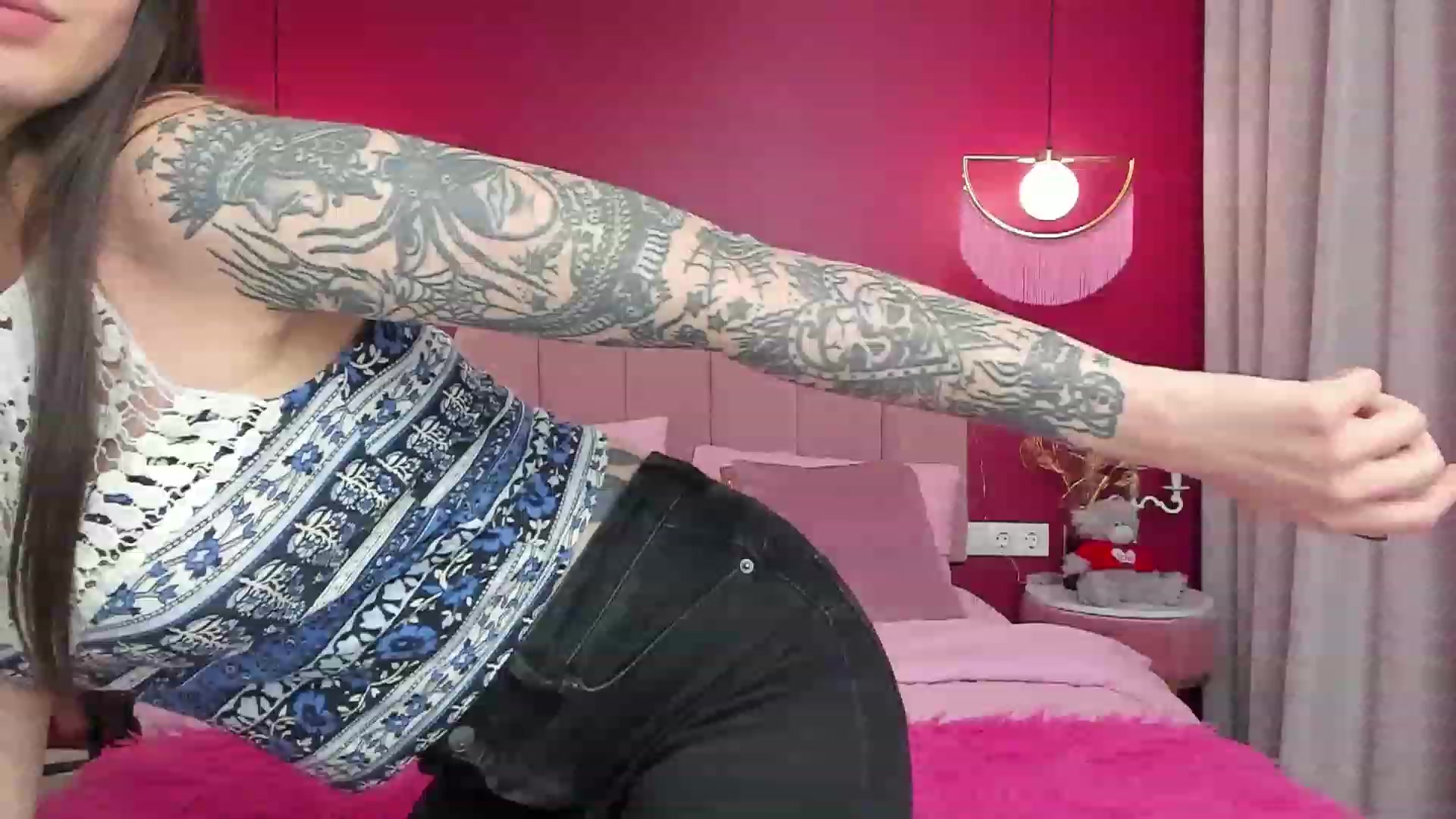 Gallery image thumbnail from AmeliaMFC's myfreecams stream on, 02/01/2023, 14:37 image 19 of 20