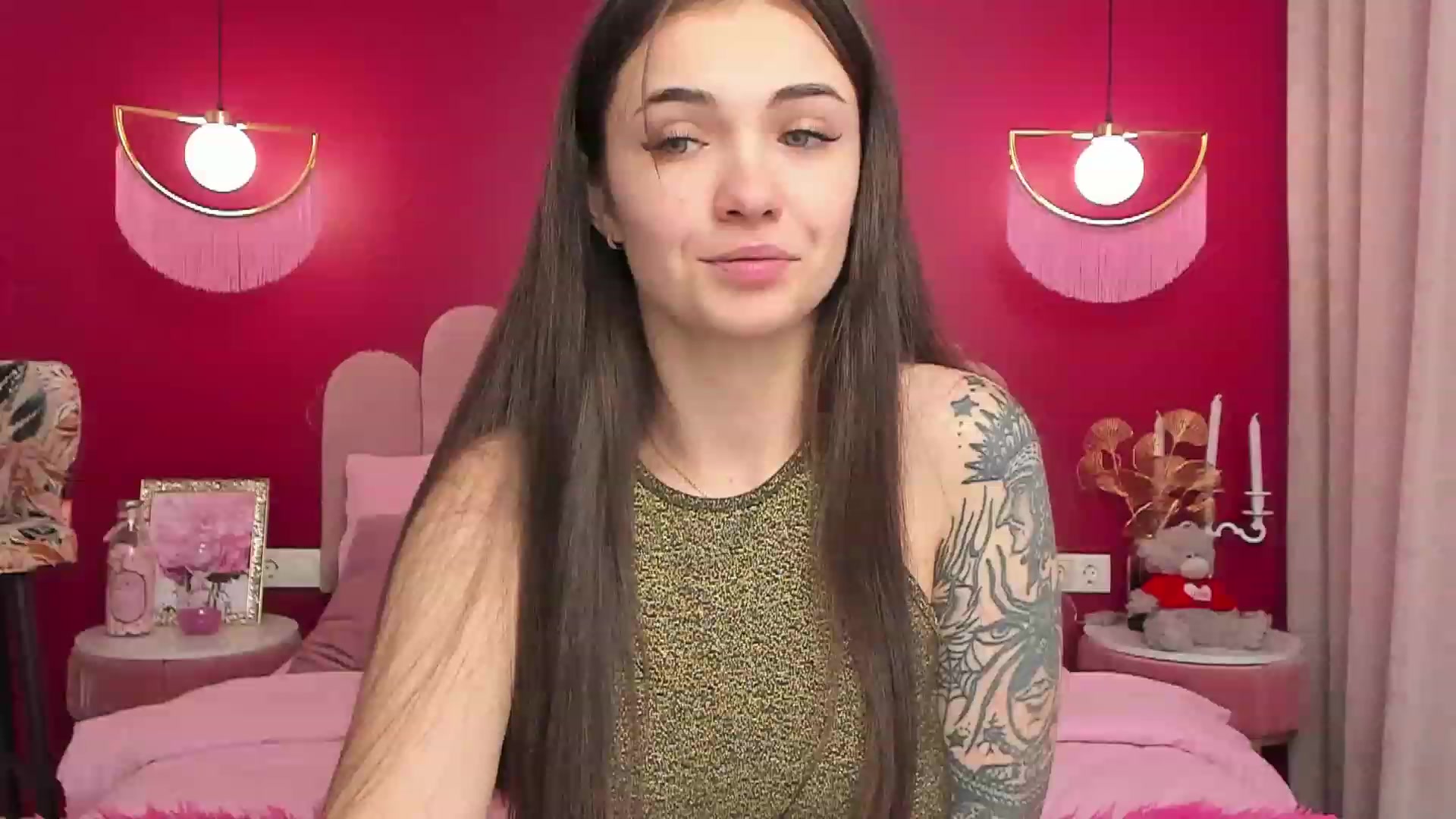 Gallery image thumbnail from AmeliaMFC's myfreecams stream on, 02/02/2023, 08:03 image 18 of 20