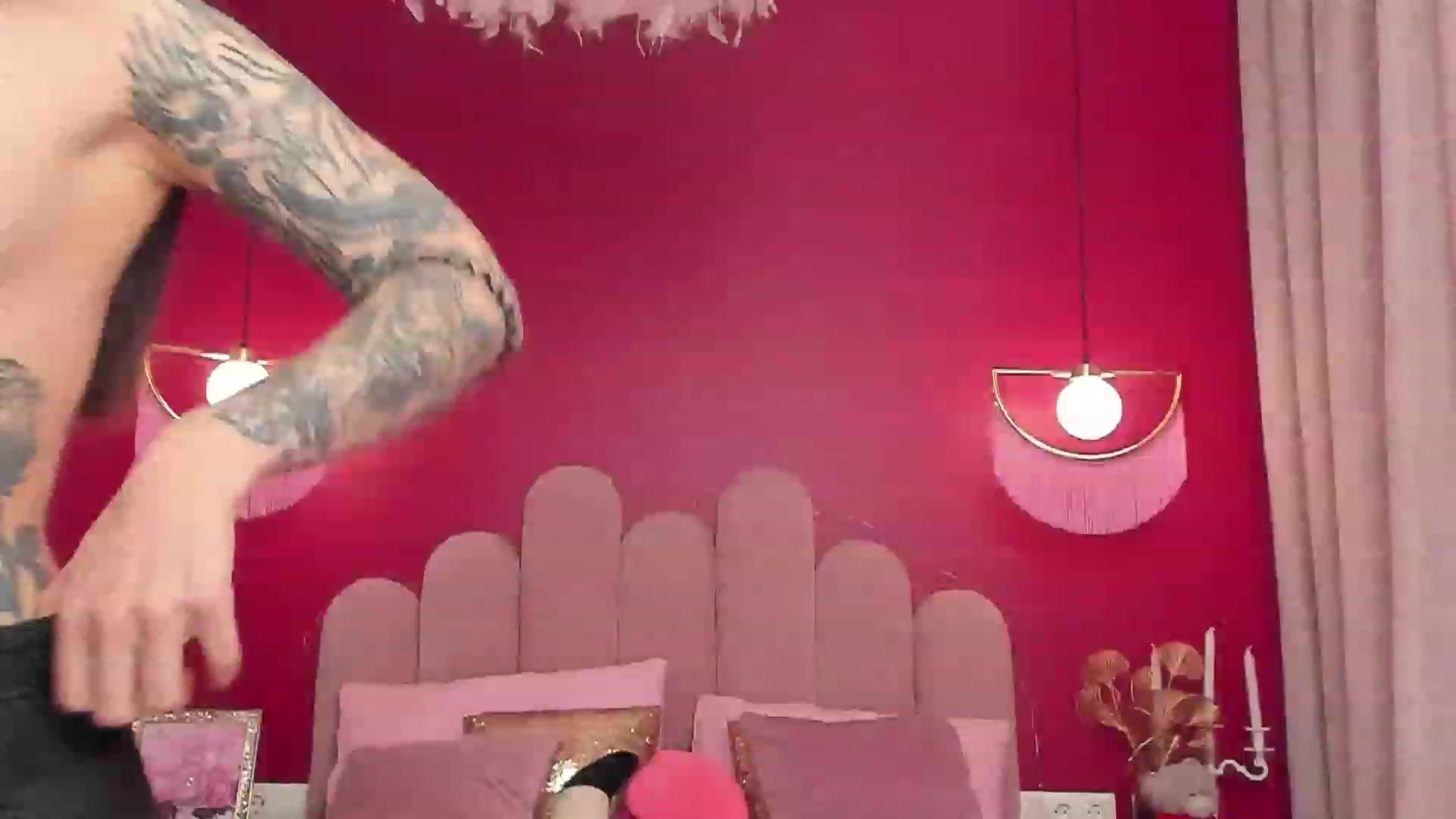 Gallery image thumbnail from AmeliaMFC's myfreecams stream on, 02/02/2023, 08:03 image 10 of 20