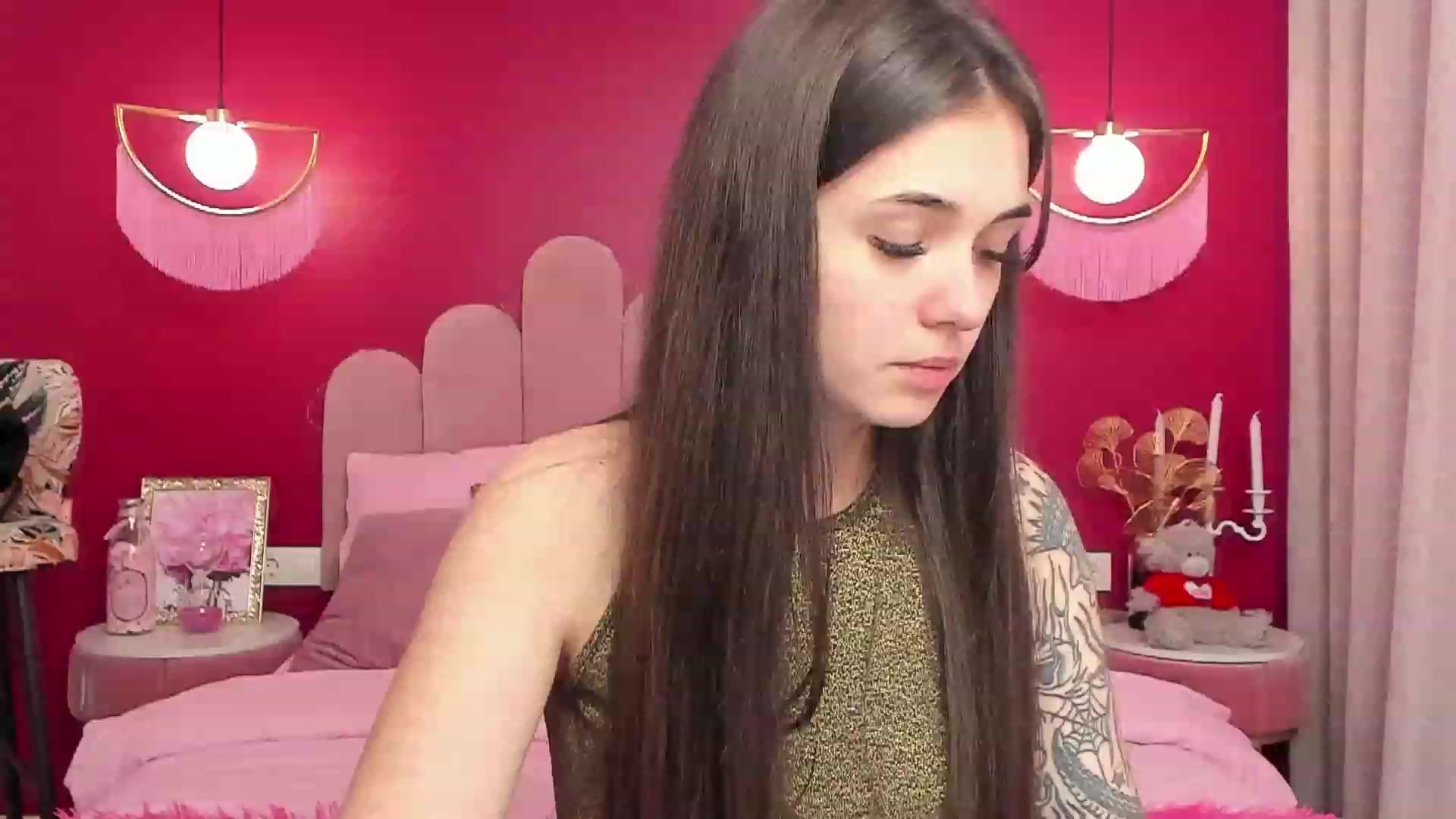 Gallery image thumbnail from AmeliaMFC's myfreecams stream on, 02/02/2023, 09:53 image 7 of 20