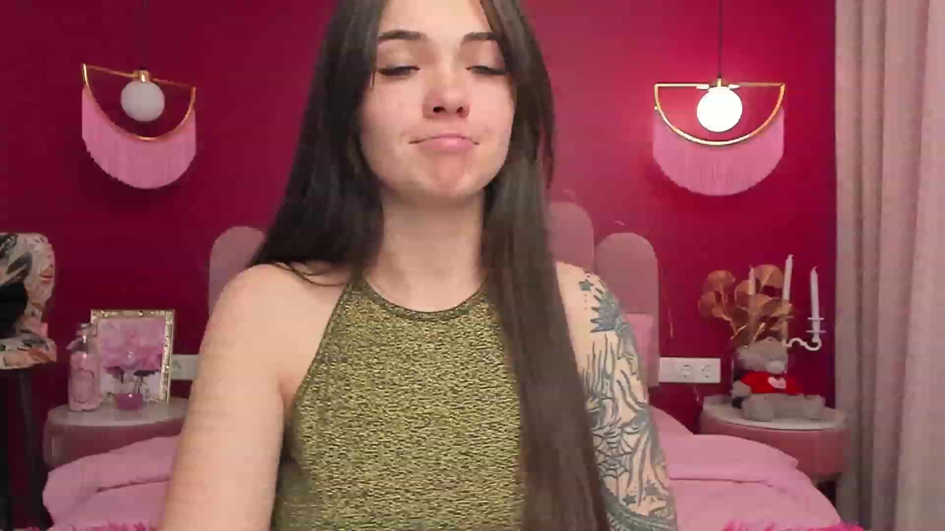 Gallery image thumbnail from AmeliaMFC's myfreecams stream on, 02/02/2023, 11:16 image 15 of 20