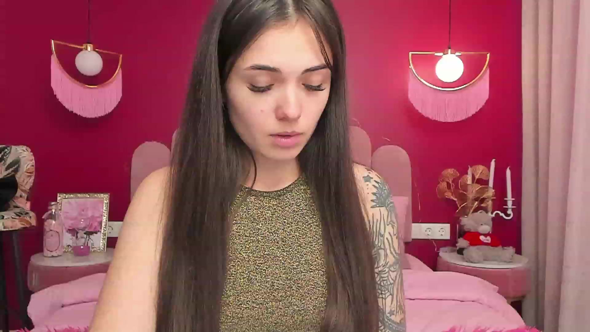 Gallery image thumbnail from AmeliaMFC's myfreecams stream on, 02/02/2023, 11:16 image 2 of 20
