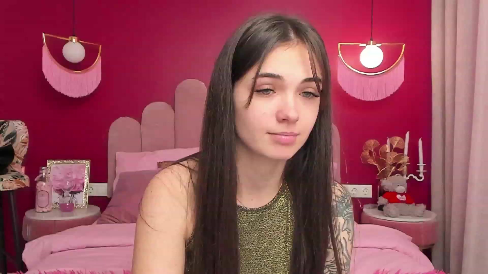 Gallery image thumbnail from AmeliaMFC's myfreecams stream on, 02/02/2023, 11:16 image 7 of 20