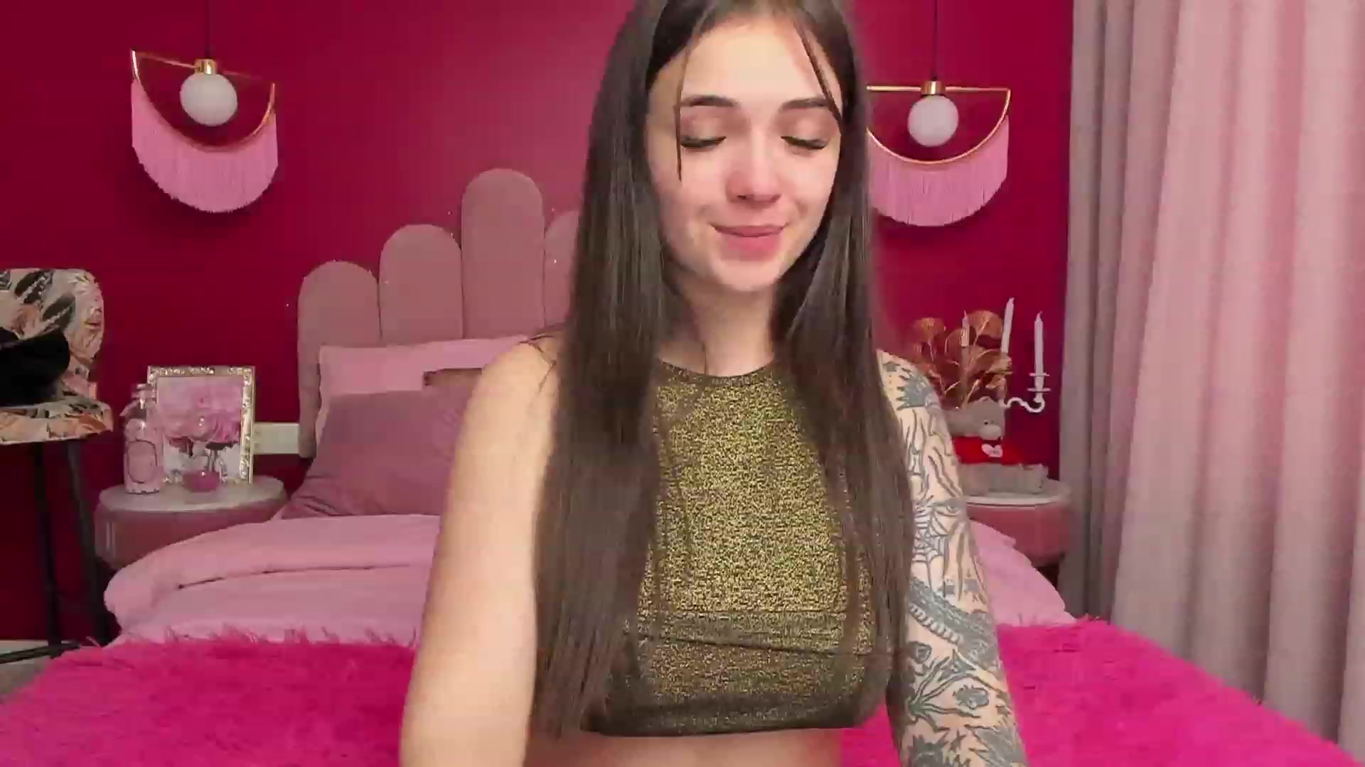 Gallery image thumbnail from AmeliaMFC's myfreecams stream on, 02/02/2023, 12:50 image 16 of 20