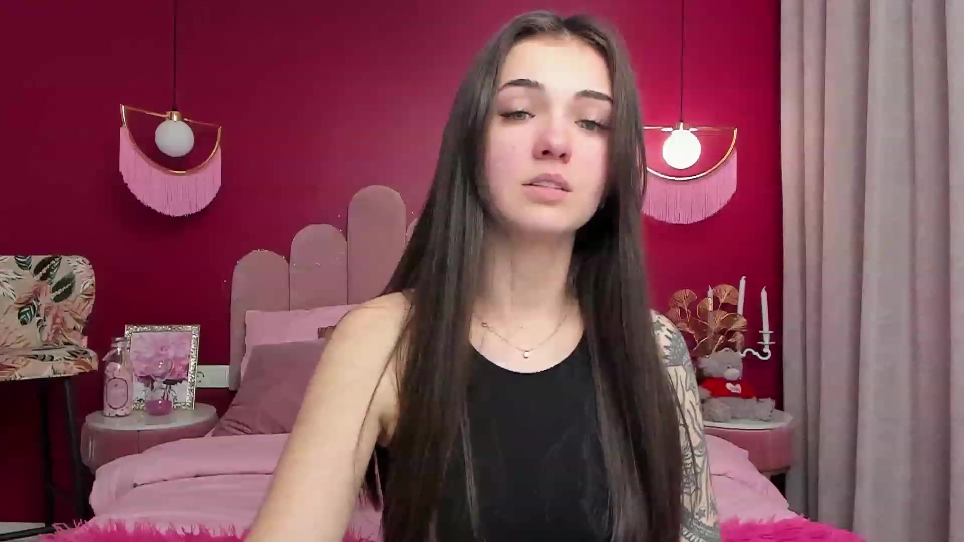 Gallery image thumbnail from AmeliaMFC's myfreecams stream on, 02/03/2023, 13:53 image 10 of 20