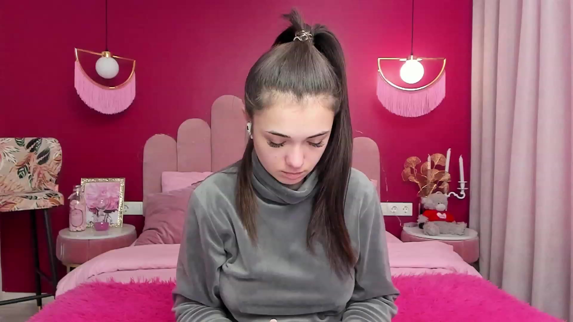 Gallery image thumbnail from AmeliaMFC's myfreecams stream on, 02/07/2023, 11:00 image 1 of 20