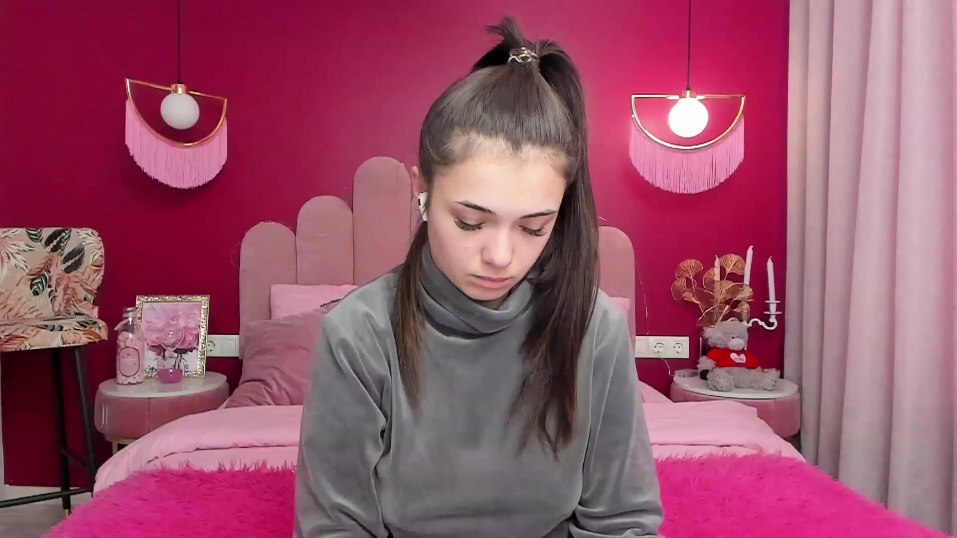 Gallery image thumbnail from AmeliaMFC's myfreecams stream on, 02/07/2023, 11:00 image 4 of 20