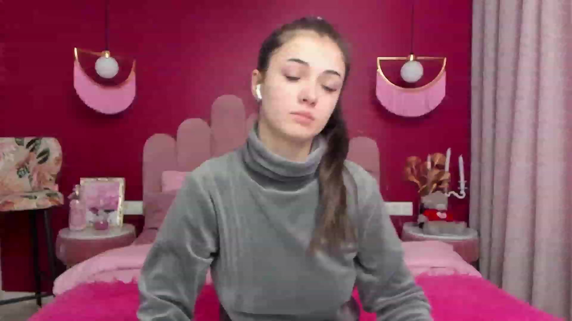 Gallery image thumbnail from AmeliaMFC's myfreecams stream on, 02/07/2023, 12:21 image 5 of 20