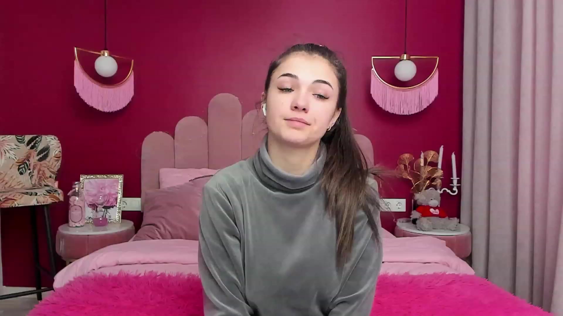 Gallery image thumbnail from AmeliaMFC's myfreecams stream on, 02/07/2023, 12:21 image 11 of 20