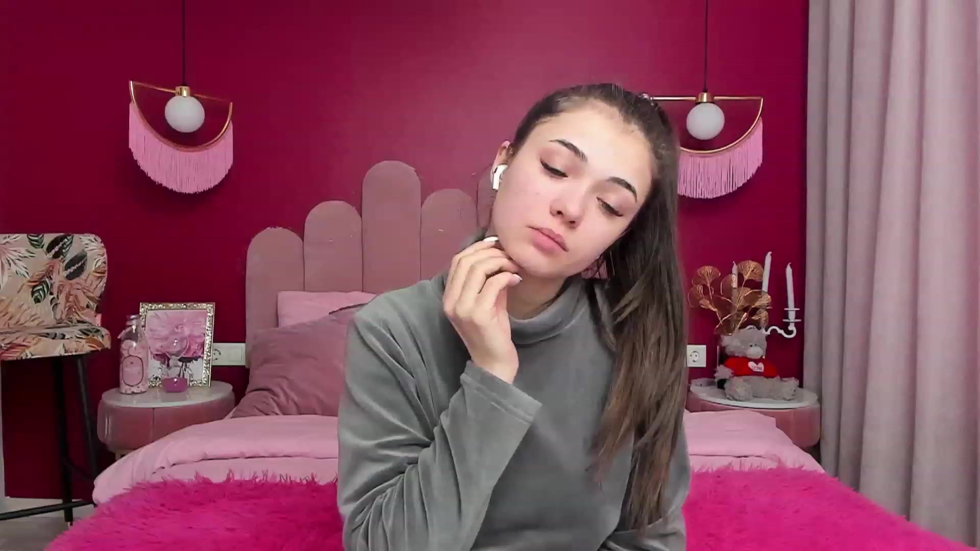 Gallery image thumbnail from AmeliaMFC's myfreecams stream on, 02/07/2023, 12:21 image 1 of 20