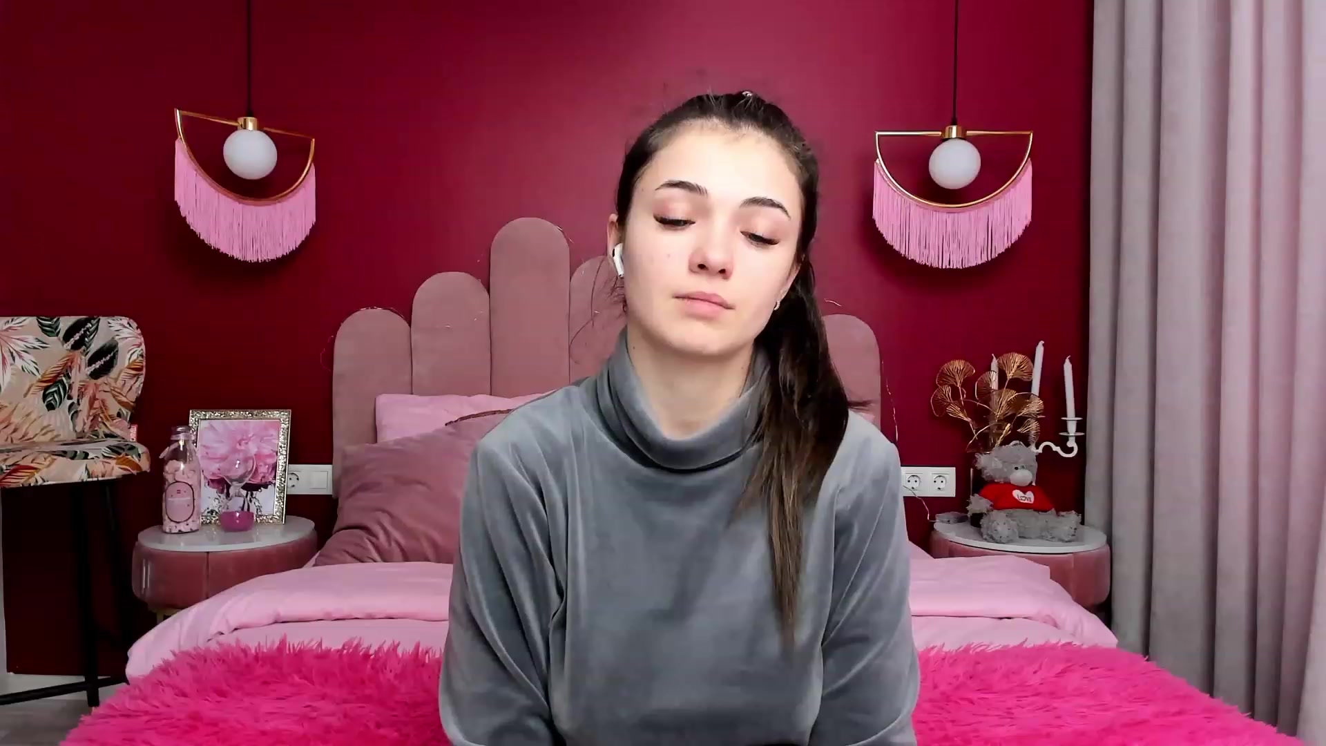 Gallery image thumbnail from AmeliaMFC's myfreecams stream on, 02/07/2023, 13:00 image 11 of 20
