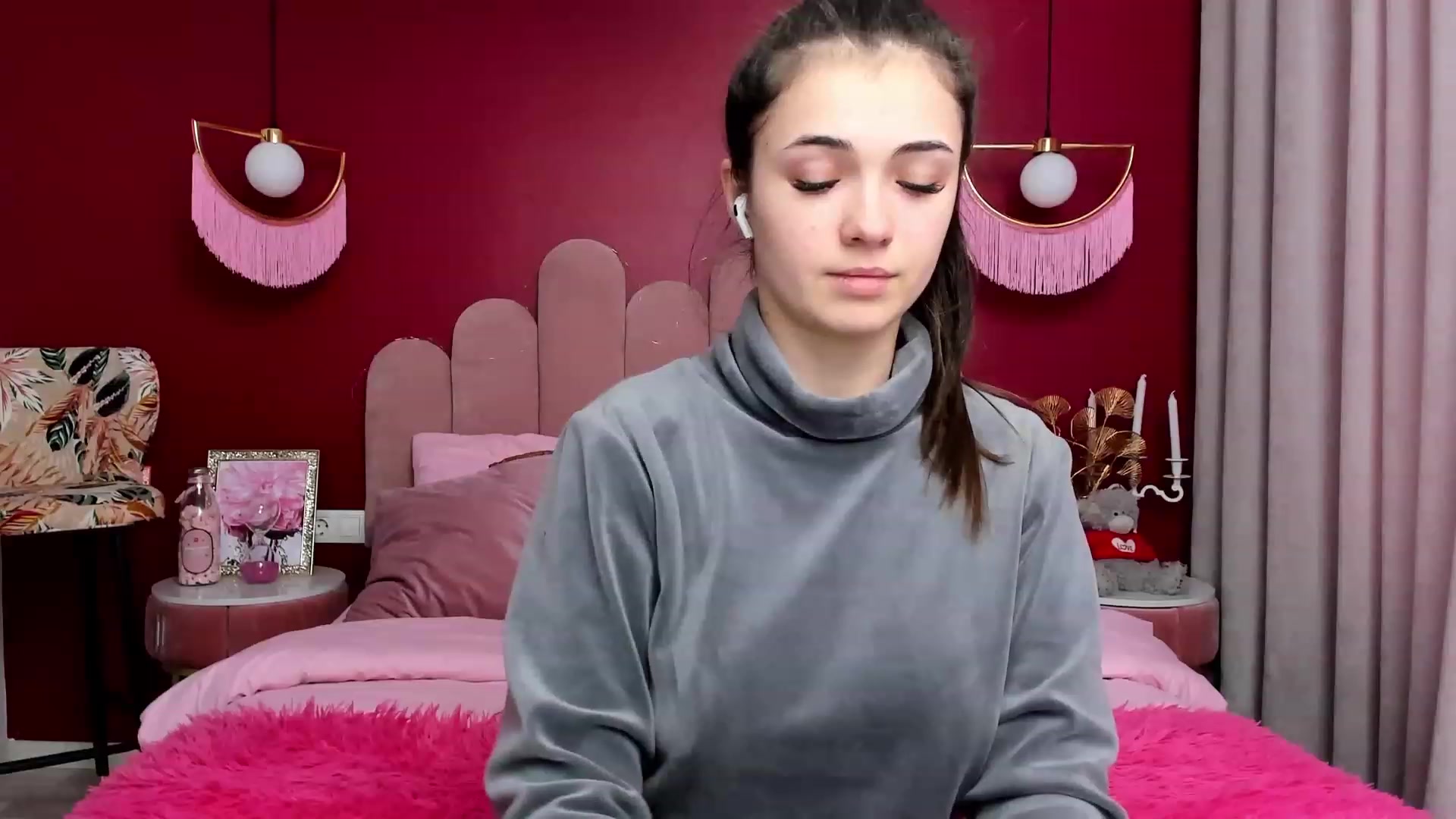 Gallery image thumbnail from AmeliaMFC's myfreecams stream on, 02/07/2023, 13:00 image 20 of 20