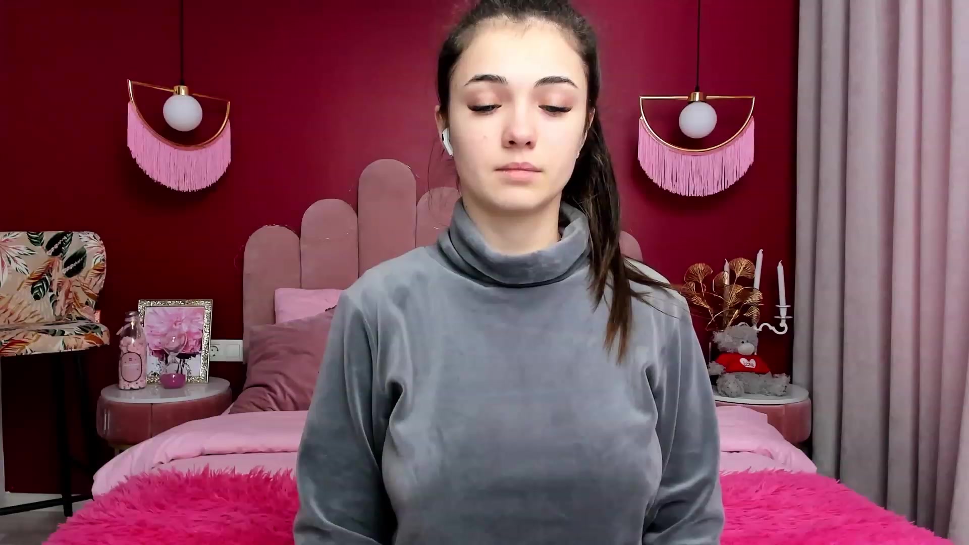 Gallery image thumbnail from AmeliaMFC's myfreecams stream on, 02/07/2023, 13:00 image 18 of 20