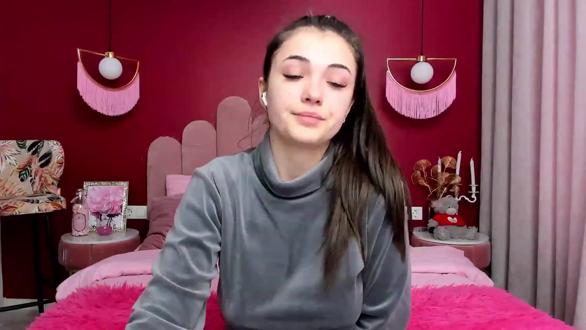 Gallery image thumbnail from AmeliaMFC's myfreecams stream on, 02/07/2023, 13:00 image 5 of 20