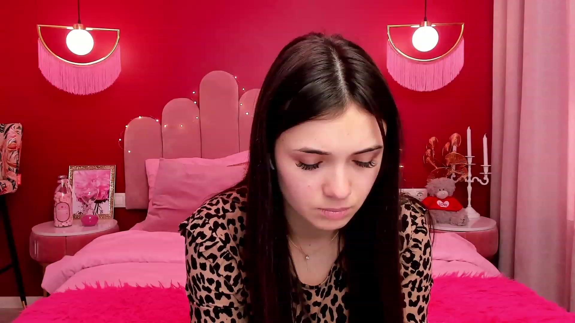 Gallery image thumbnail from AmeliaMFC's myfreecams stream on, 02/10/2023, 15:17 image 4 of 20