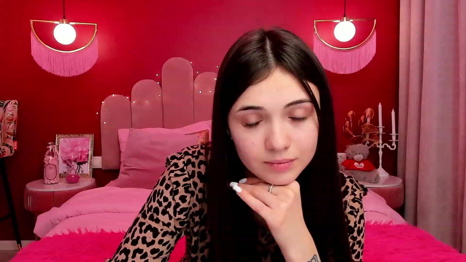 Gallery image thumbnail from AmeliaMFC's myfreecams stream on, 02/10/2023, 15:17 image 18 of 20